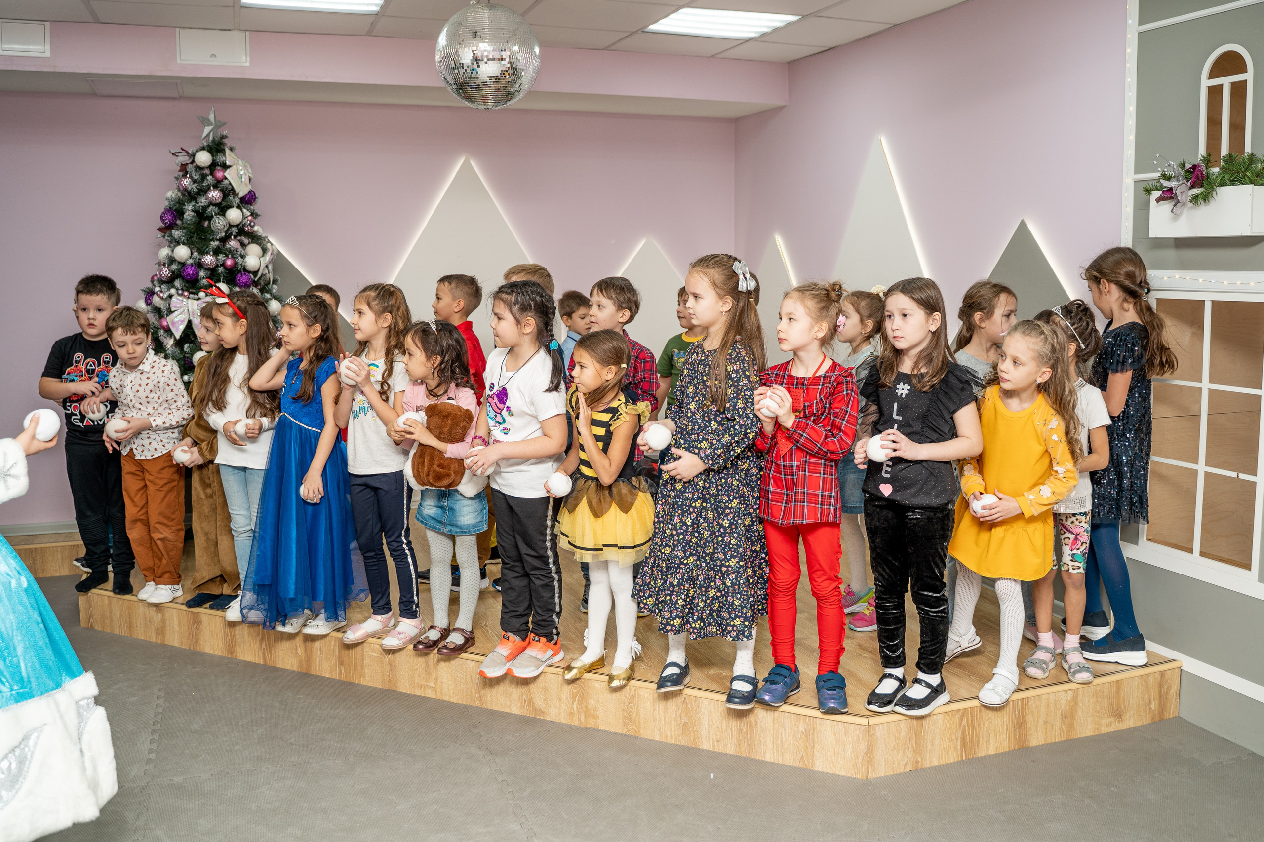 1 гимназия Новогодний утренник. Свадебный и репортажный фотограф в Уфе| Осетрова Ольга