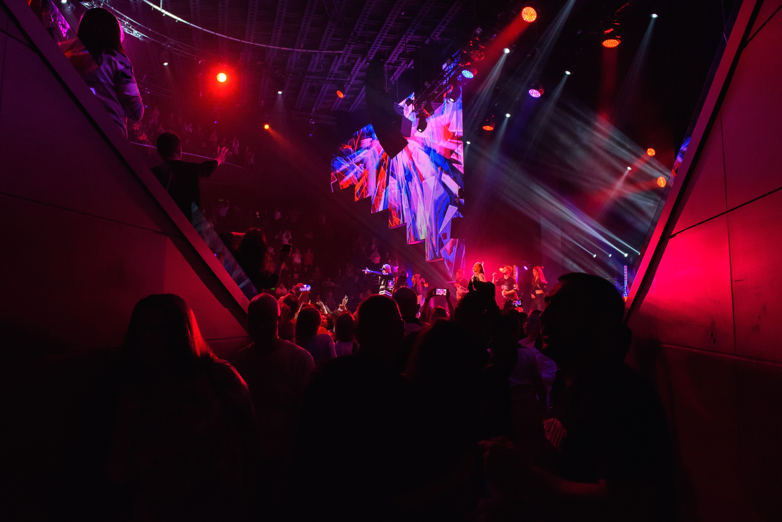 «КАР-МЭН» — «Имена на все времена», Вегас Сити Холл. Бренд-фотограф для экспертов и блогеров в Москве Влада Горбовская