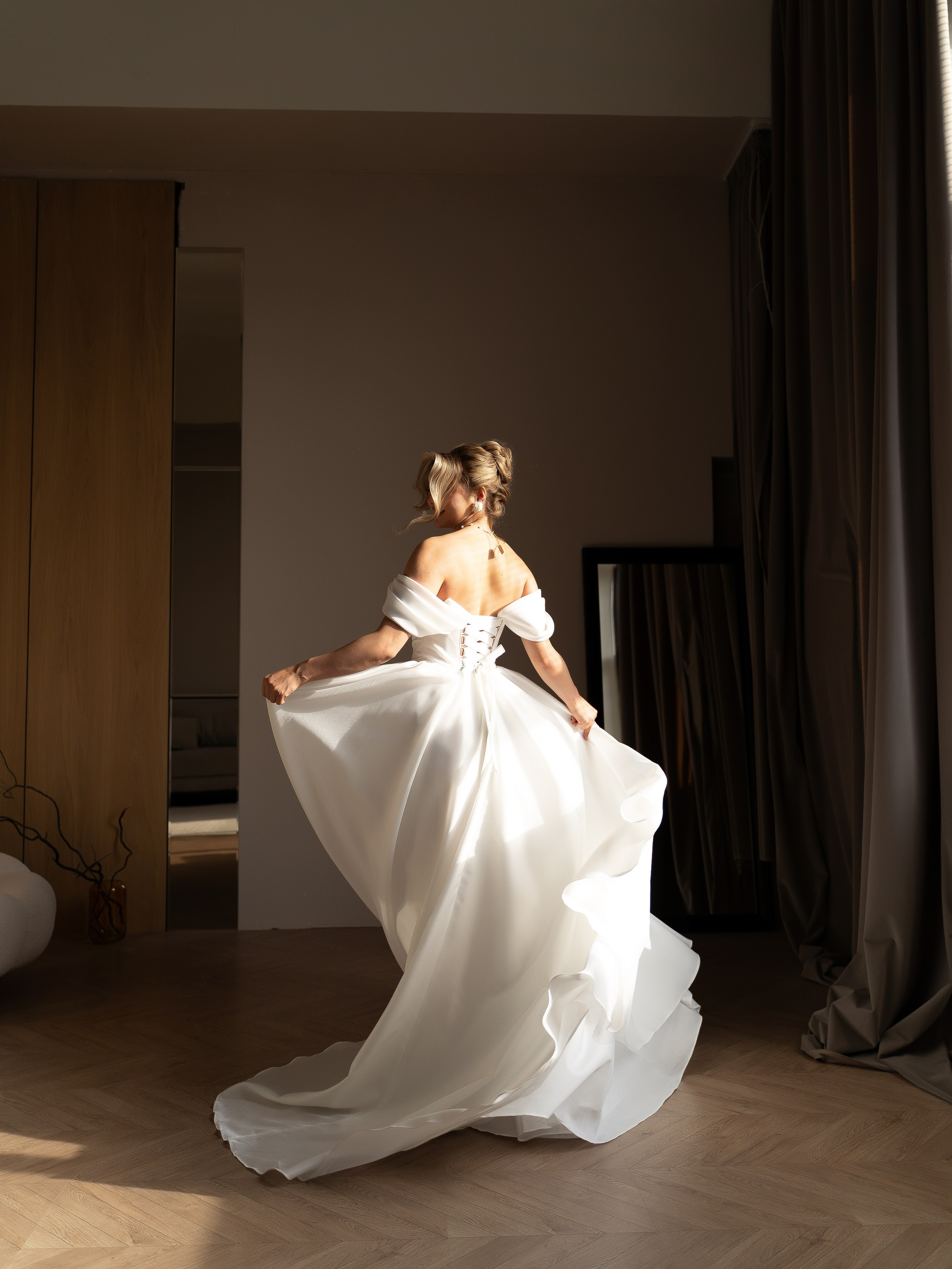 Каталог свадебных платьев. Иван Упоров — фотограф, рилсмейкер чебоксары