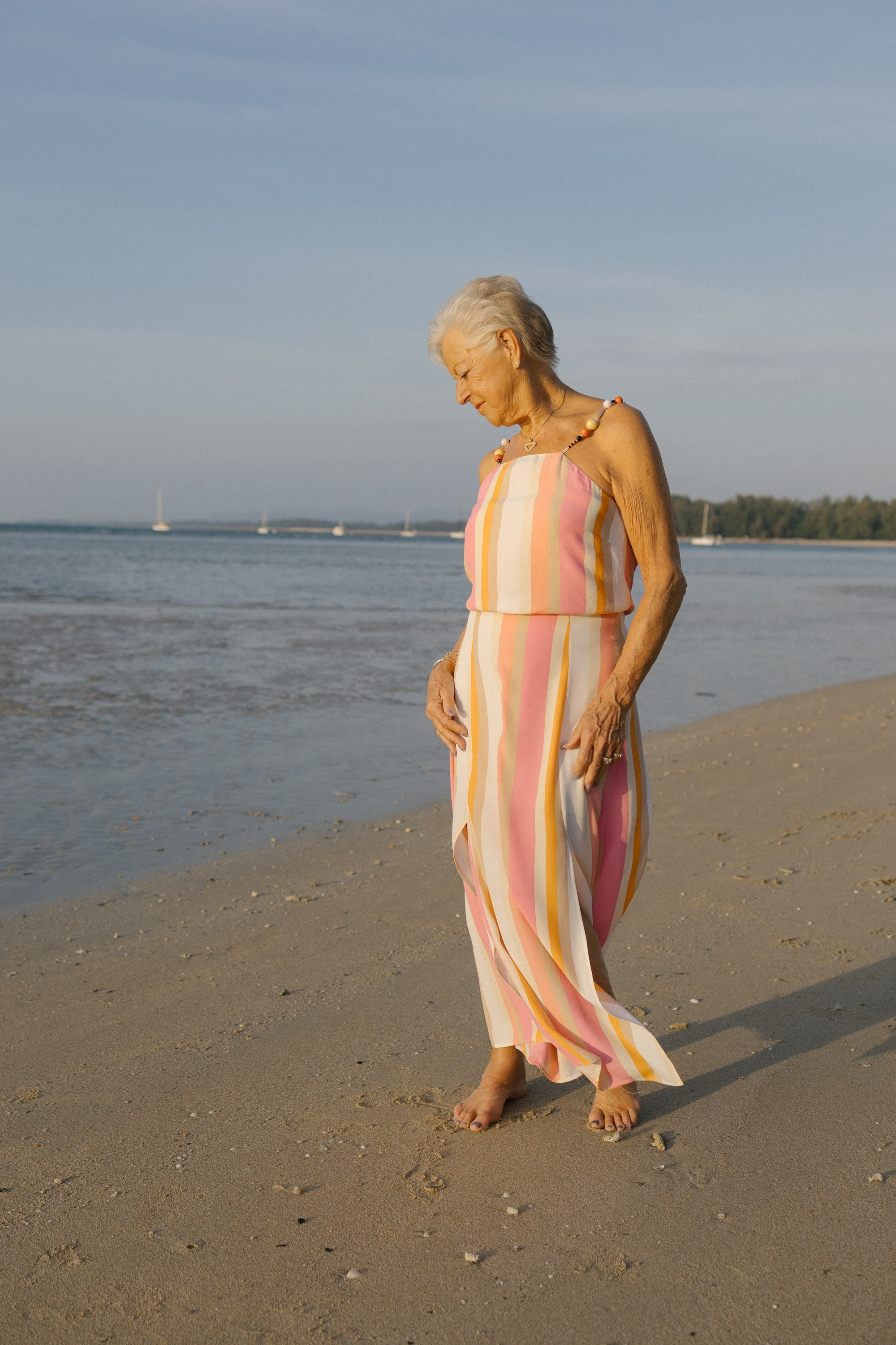 Family photoshoot in Phuket, Thailand. Fedor Lemeshko — Destination Wedding and Family Lifestyle photographer