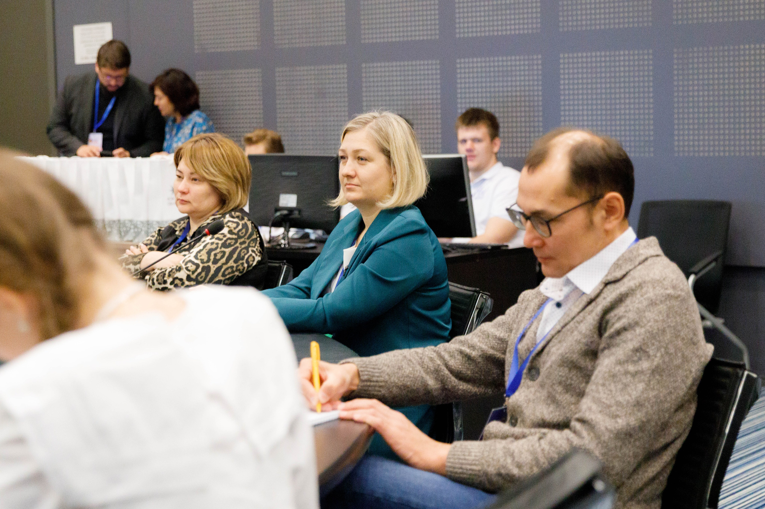 Конференции. Экспоцентр. Репортажный фотограф в Новосибирске Алена Помазунова