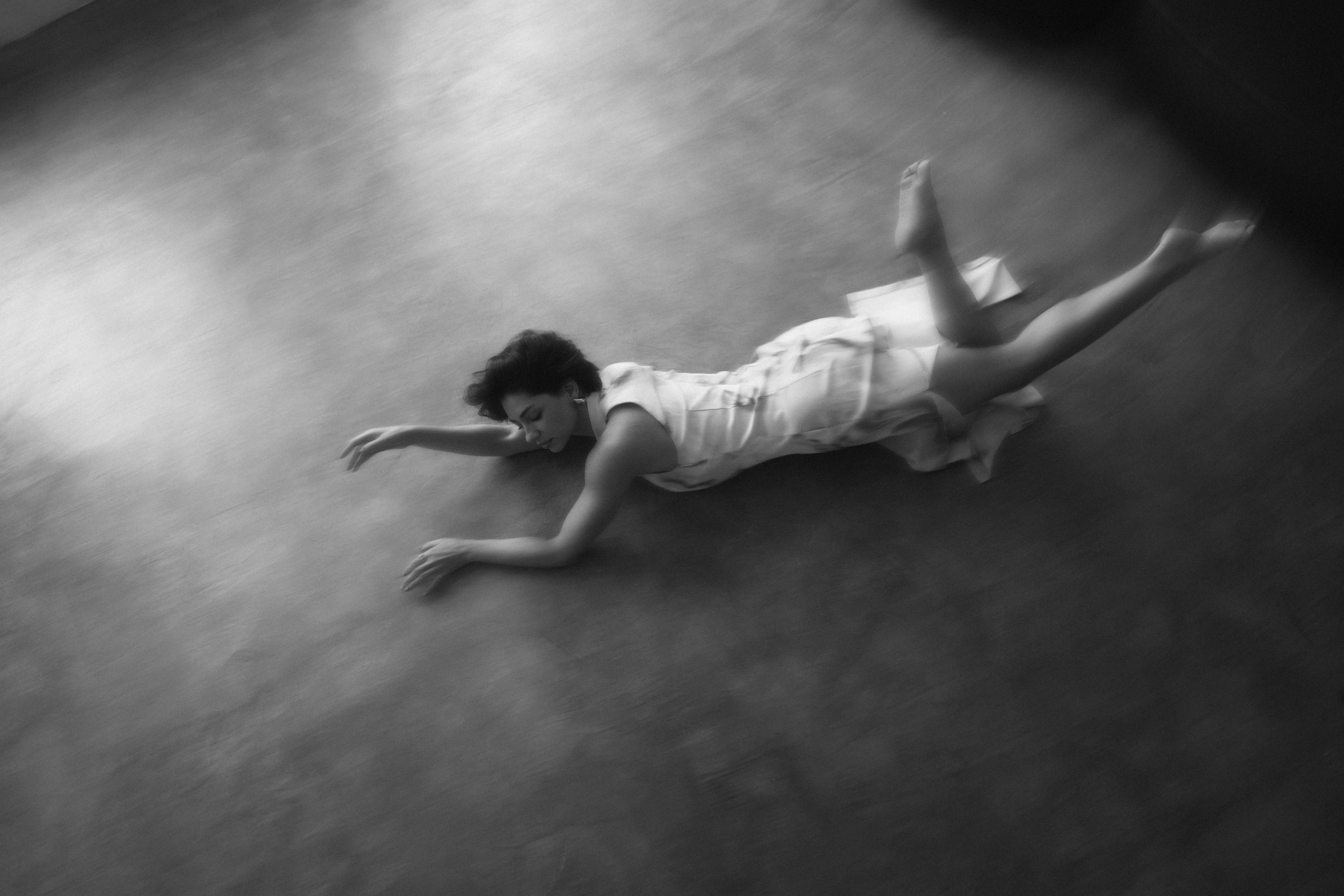 Women’s portrait photoshoot in Kazan studio by Anton Avanzato