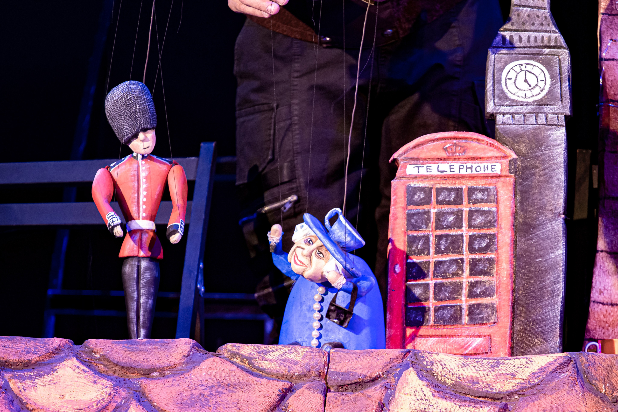 Человек с луны — спектакль кукольного театр Саквояж. Фотограф в Сочи Юрий Шептаев