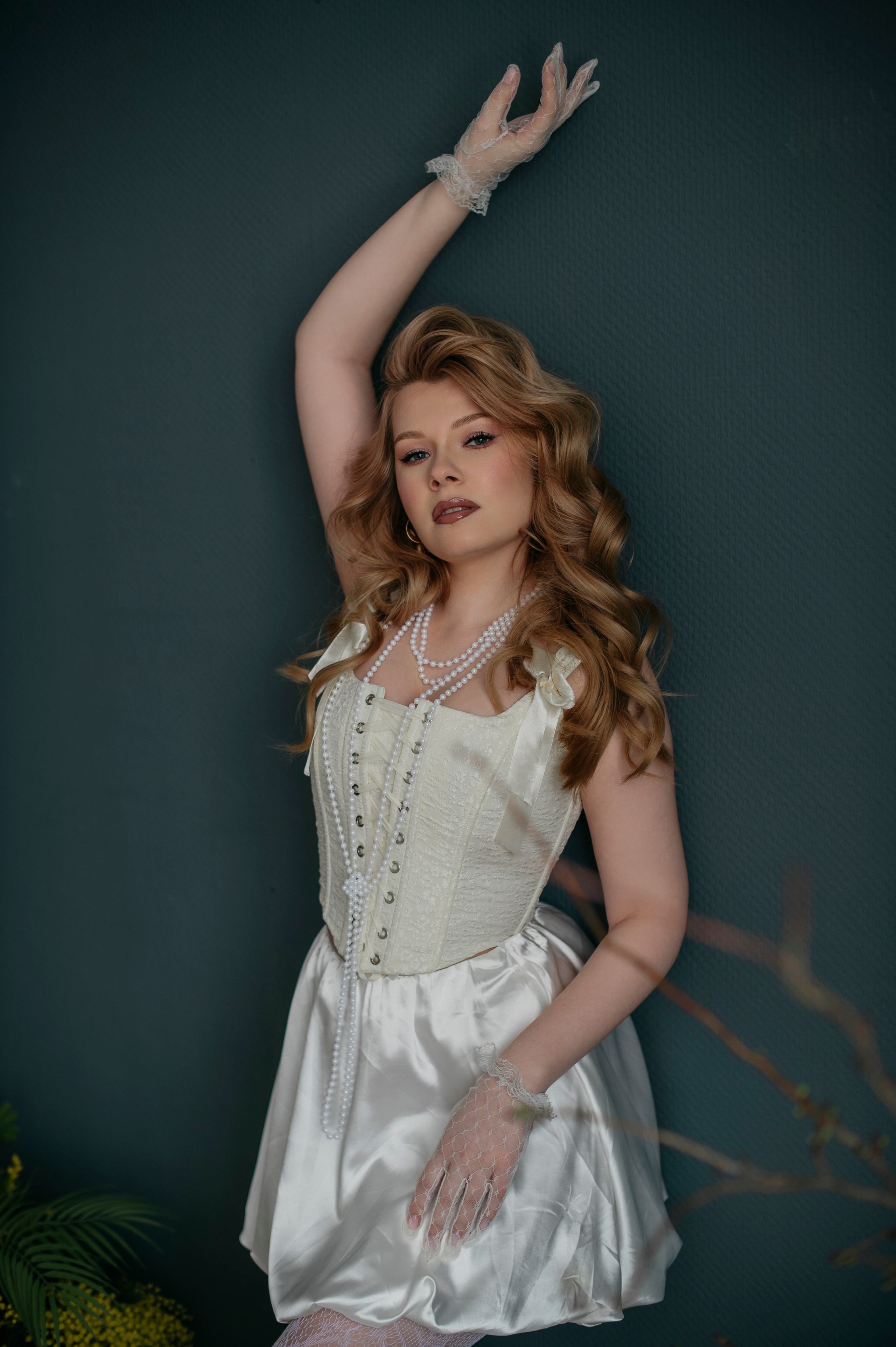 Алена и мимозы. Фотограф Дарья Семина