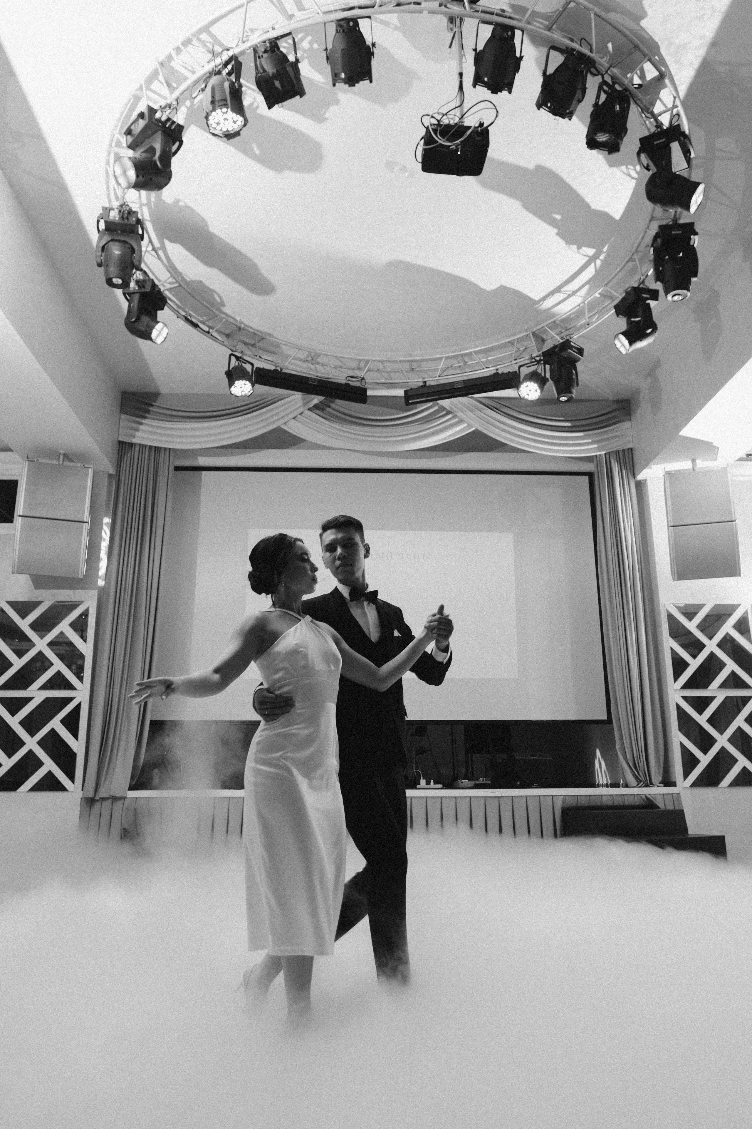 Вика и Ваня. Эстетичный свадебный репортаж в любом городе страны