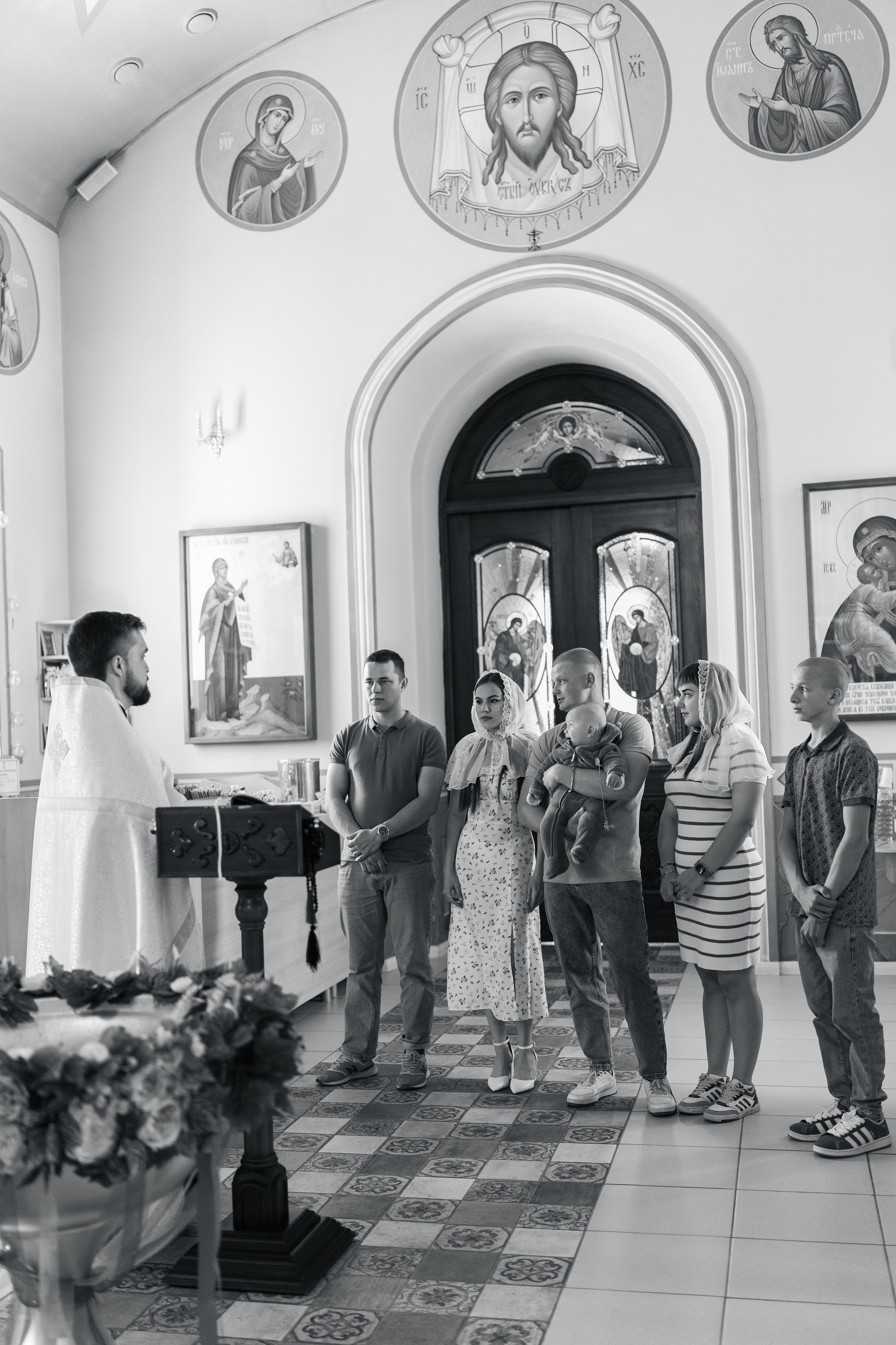 Крещение Николая в Церкви Троицы Живоначальной. Анастасия Безуглова- свадебный фотограф в Таганроге