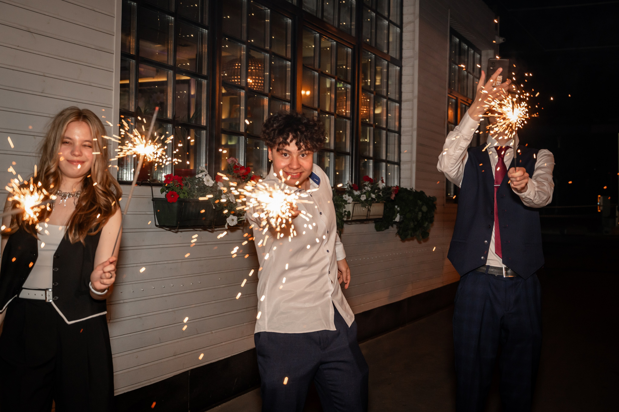 Школьный выпускной в чайхоне «Урюк»