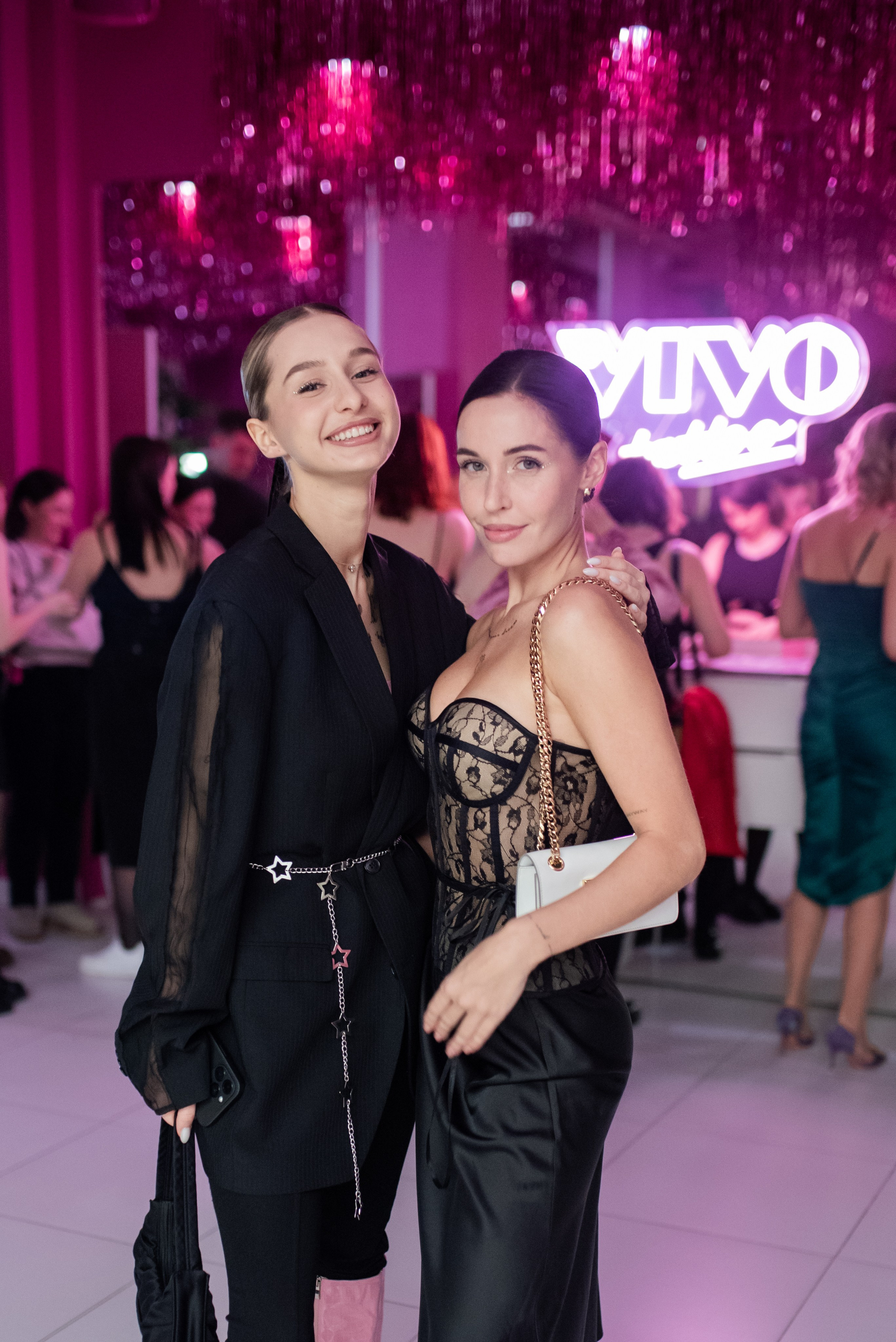 Вечер в студии Vivo tattoo. Алена Братчук репортажный фотограф