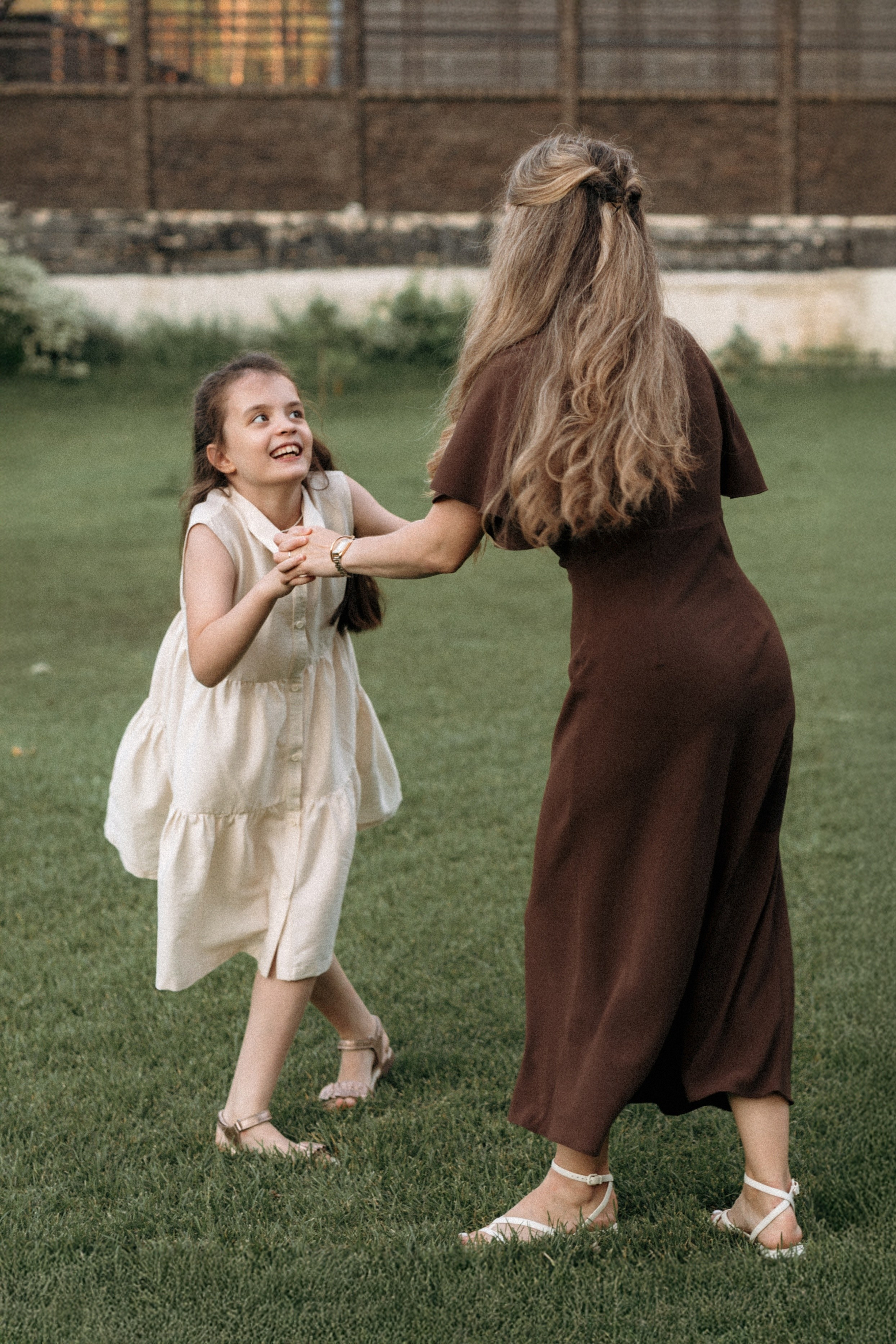 Семейная фотосессия на берегу реки для Миши, Тани, Сони и Таи. Свадебный фотограф в Тамбове Павел Четвертков