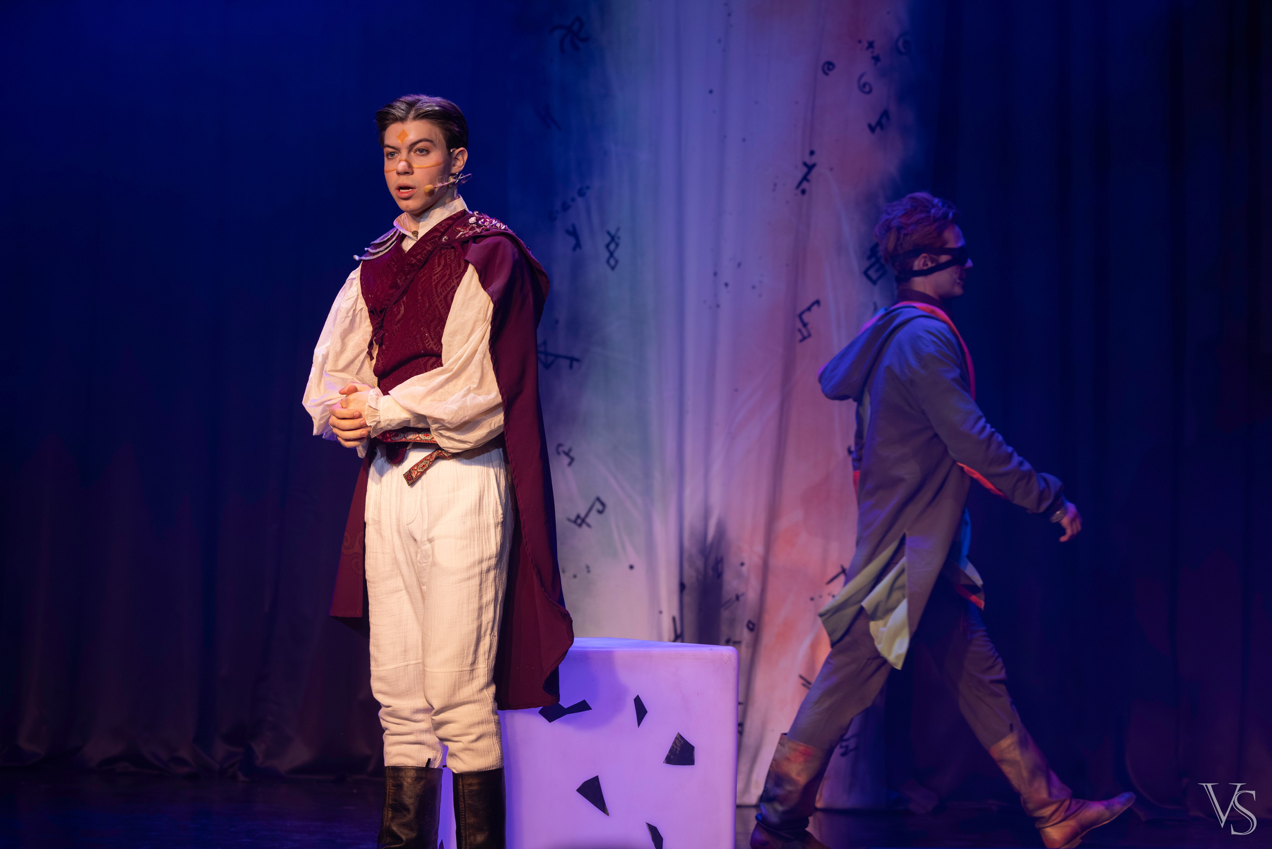 Книга стихий 25.01. Фотограф Виктор Степанов