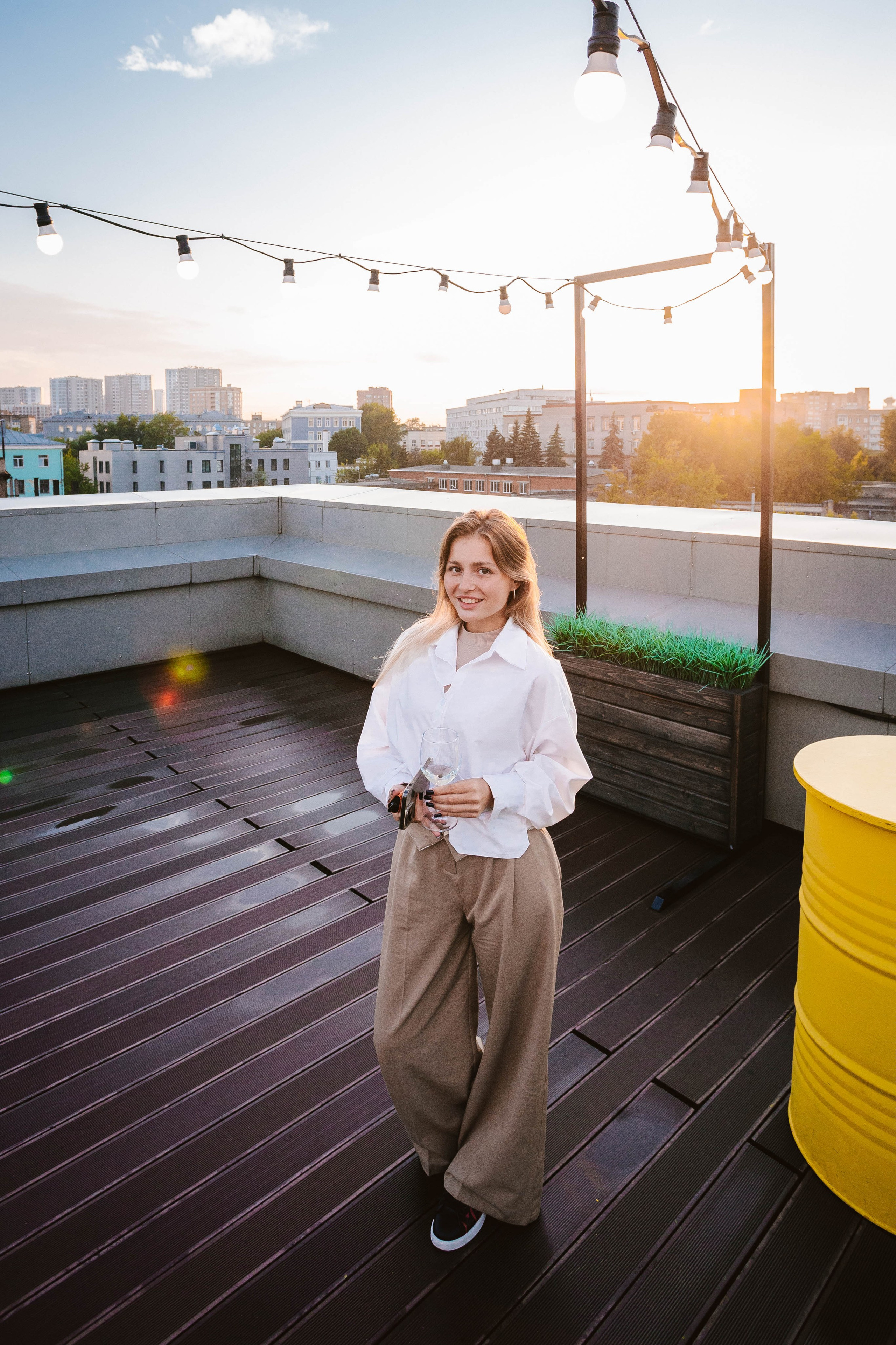 ВЕСЕЛЬЕ НА ДНЕ БОКАЛА