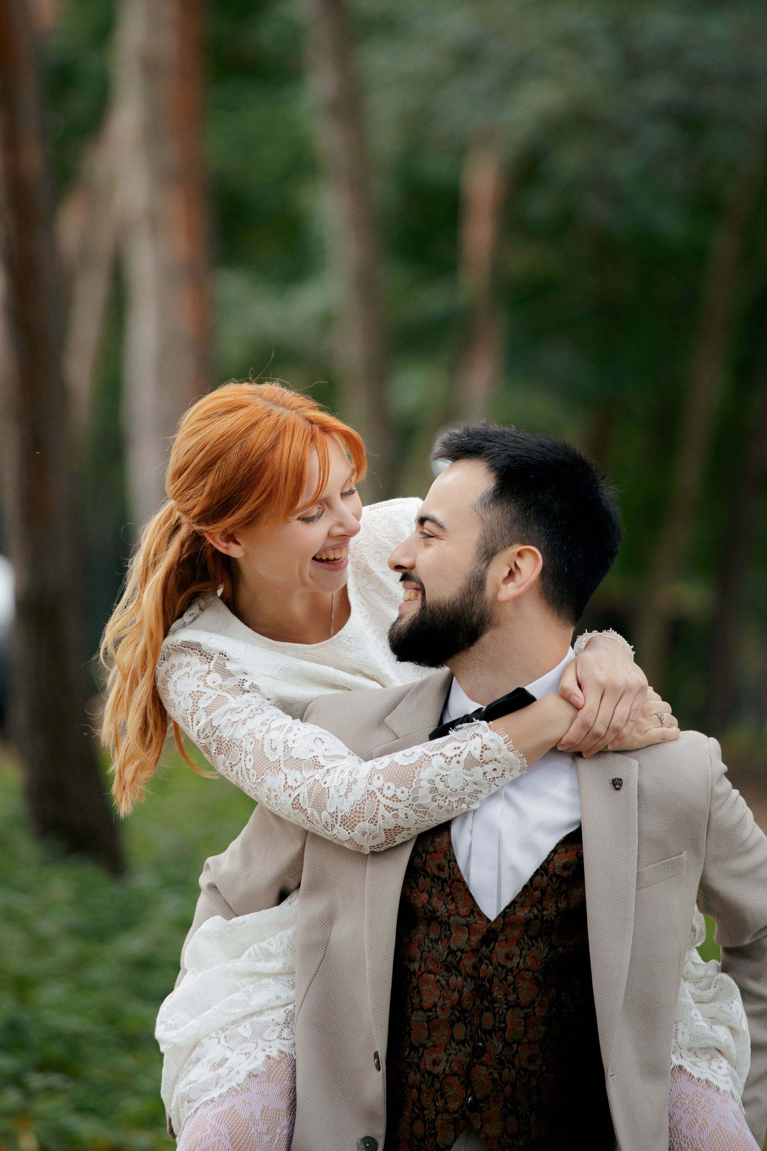 Ślubna sesja zdjęciowa w plenerze. Свадебный фотограф Варшава Лодзь Польша Елена Юцова