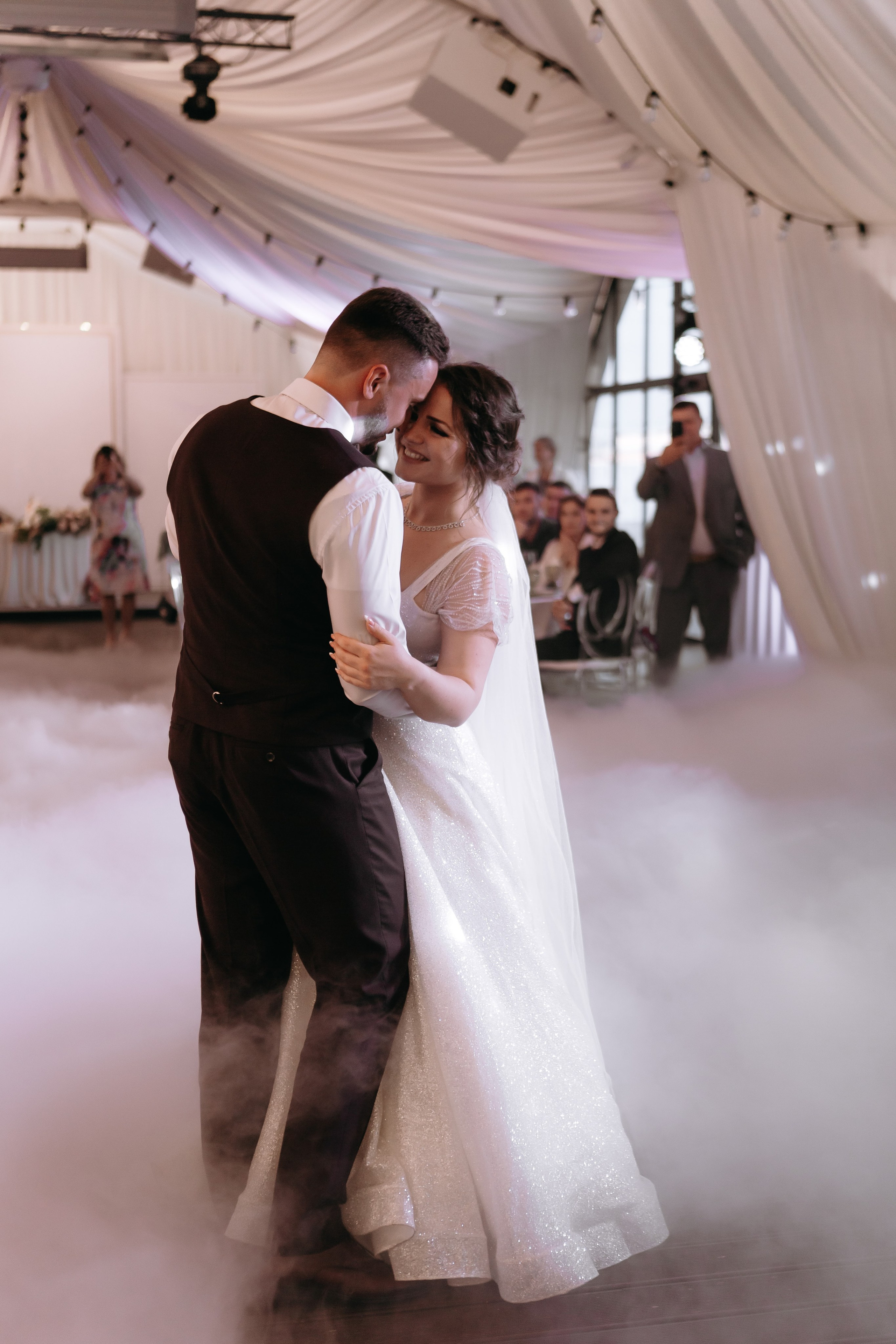 Над крышами Питера. Свадебный и семейный фотограф Арина Кулёва