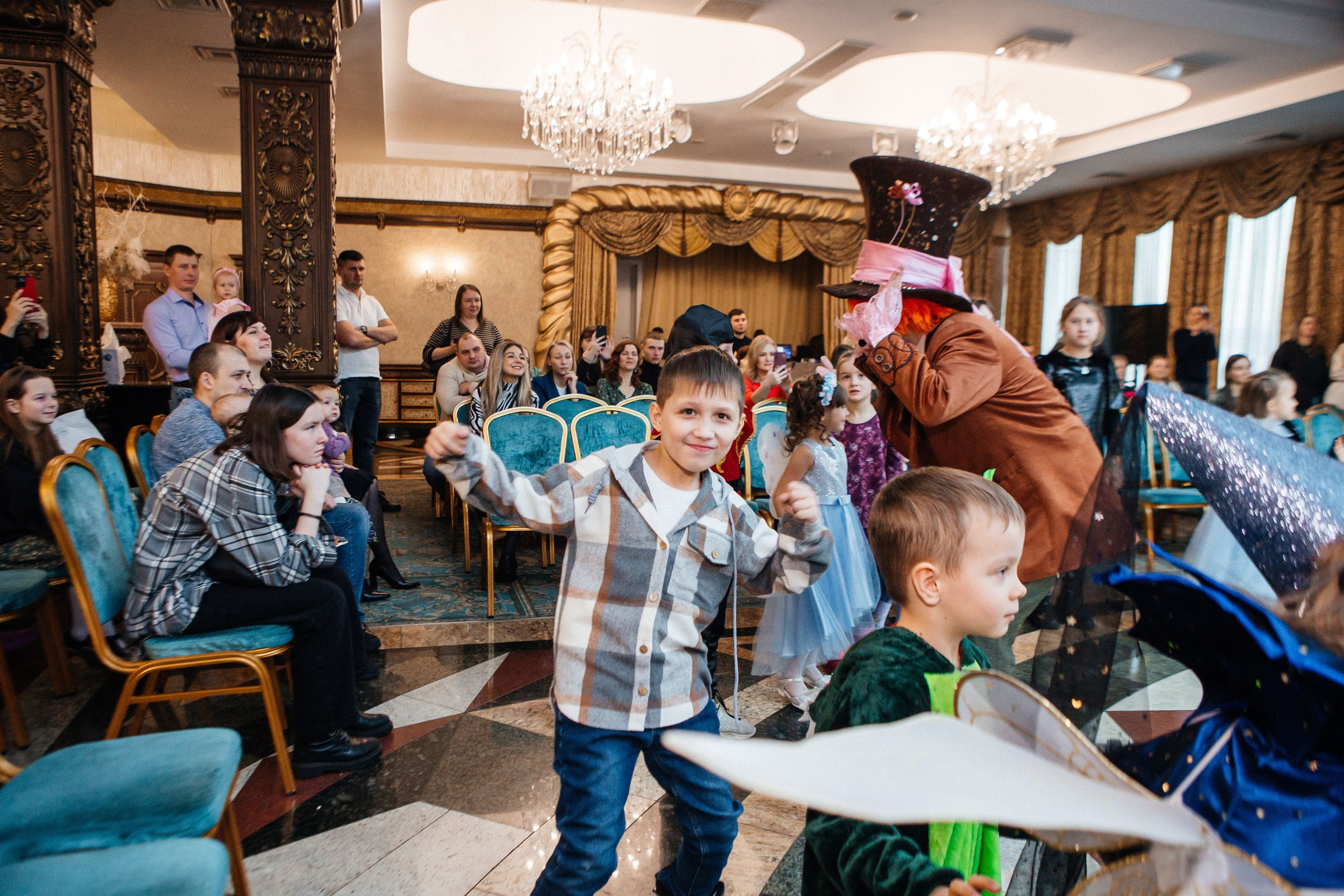 Купол|Новогодняя ёлка. Свадебный фотограф Челябинск Зиненко Виктория