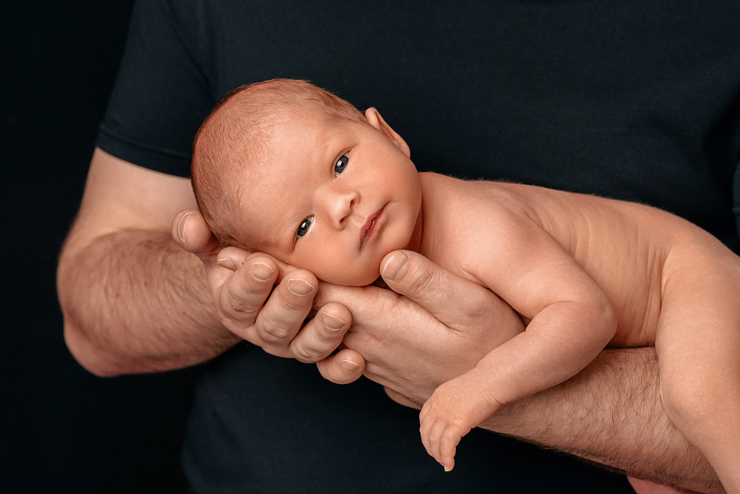 Фотосессия новорожденных в Норильске. Фотограф новорожденных в Норильске Виктория Шагалиева