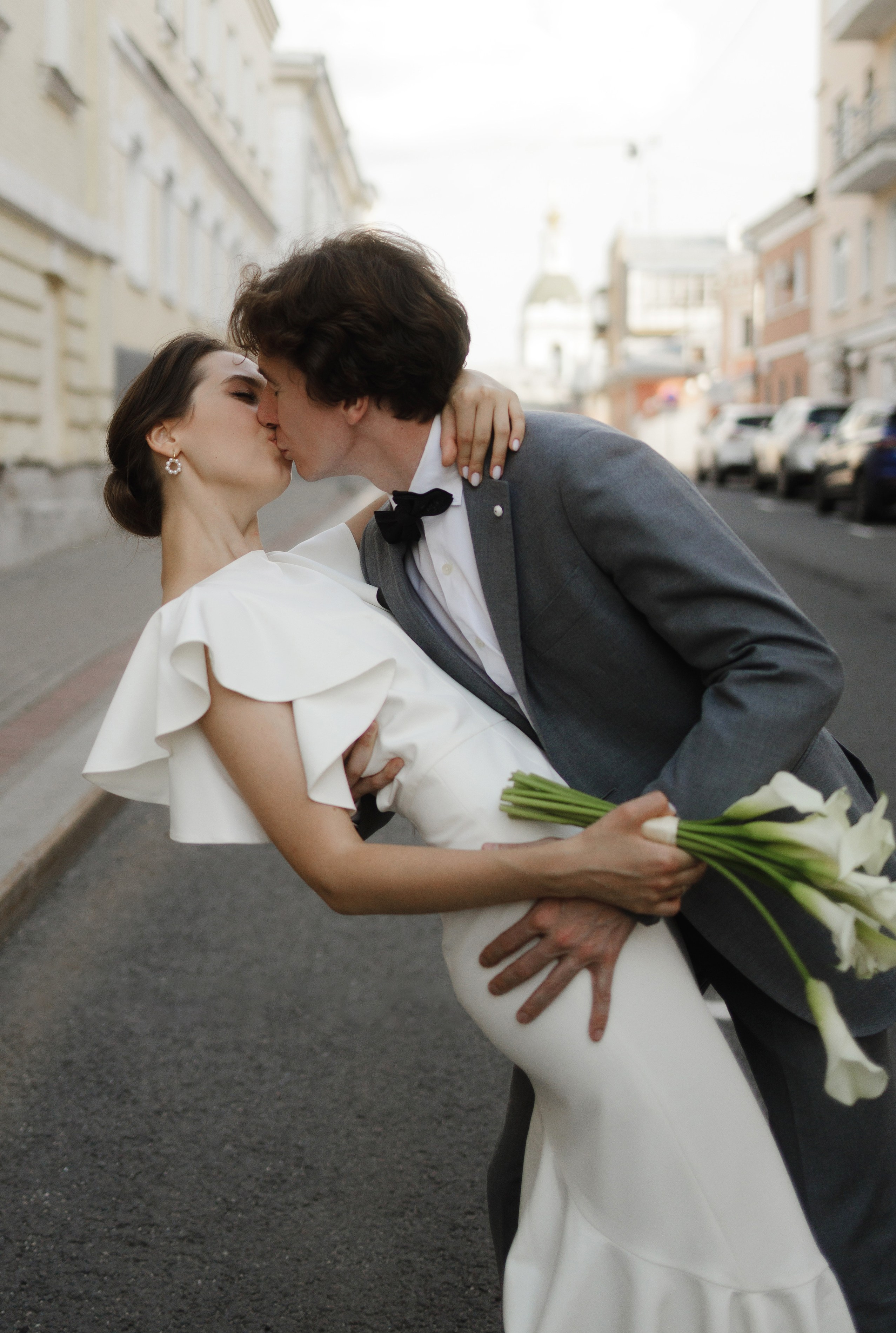 Кирилл и Юлия, роспись и прогулка по улочкам Китай города на закате. Свадебный и портретный фотограф в Москве Кристина Золотова