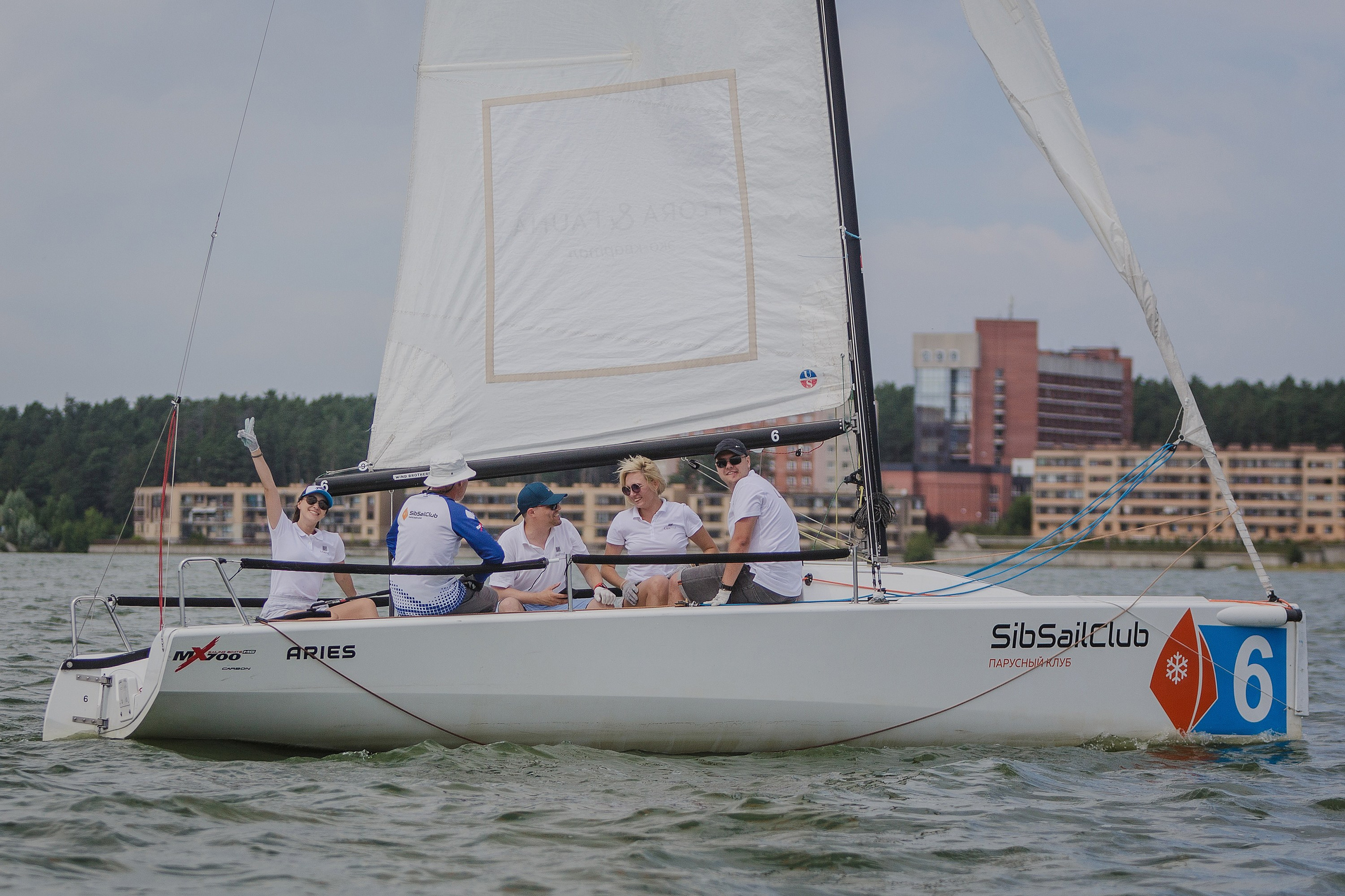 ЯХТИНГ. Roman Photo