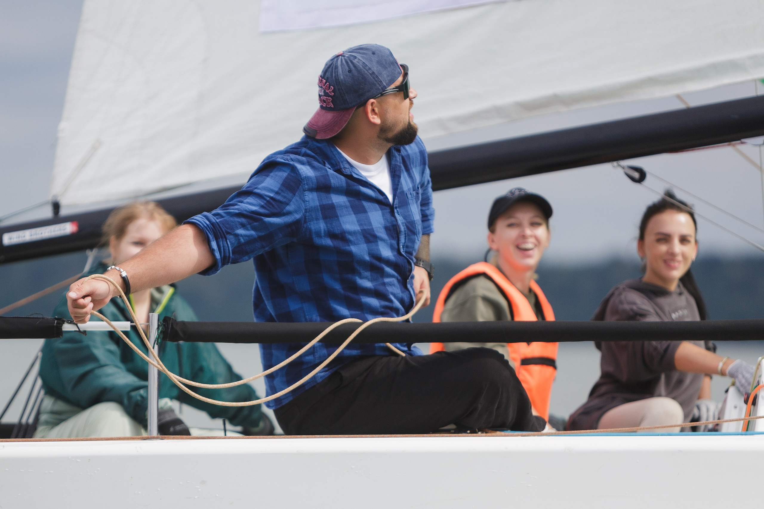 ЯХТИНГ. Roman Photo