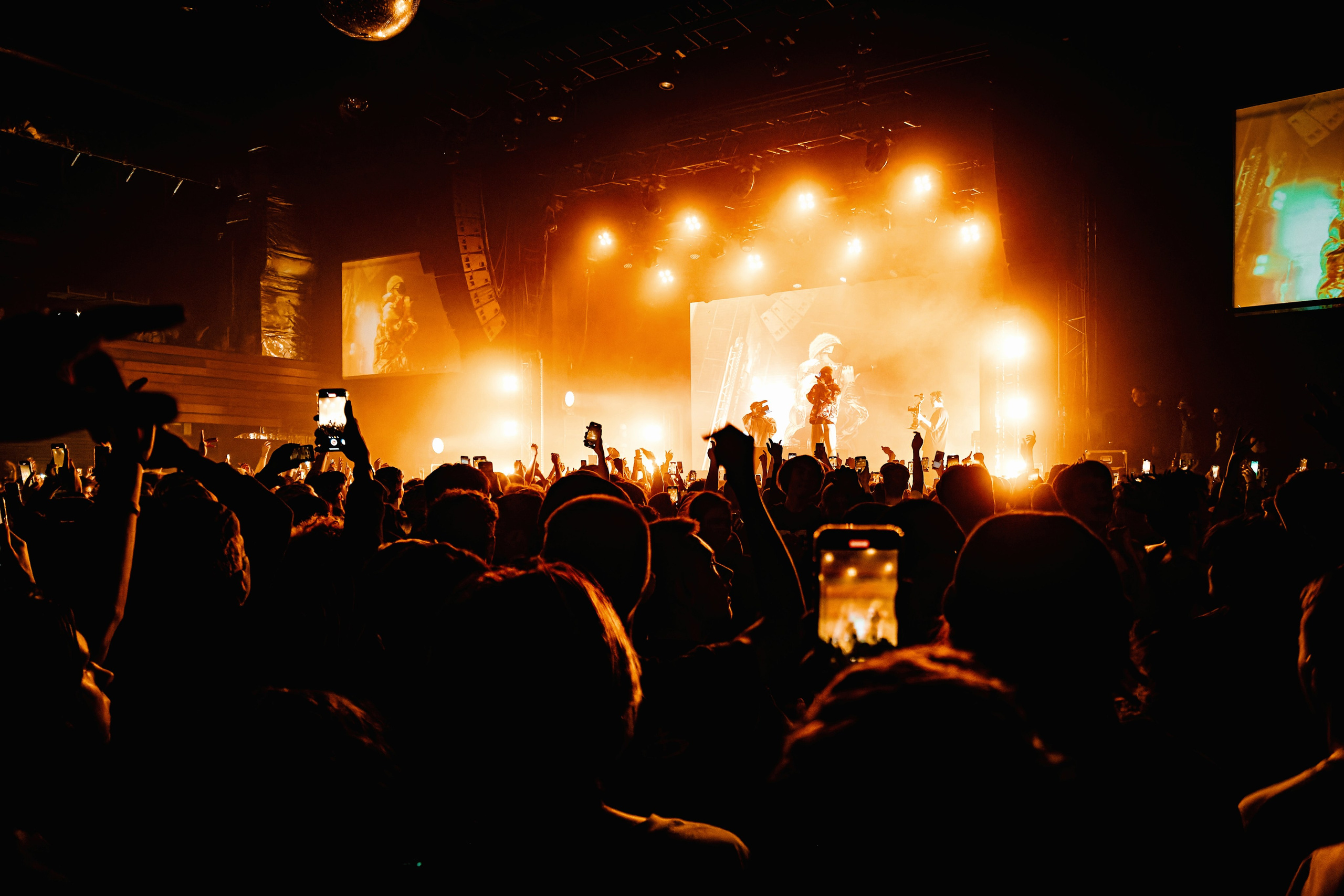 Rocket в клубе Base 21.10.2023. Репортажный фотограф и видеограф в Москве