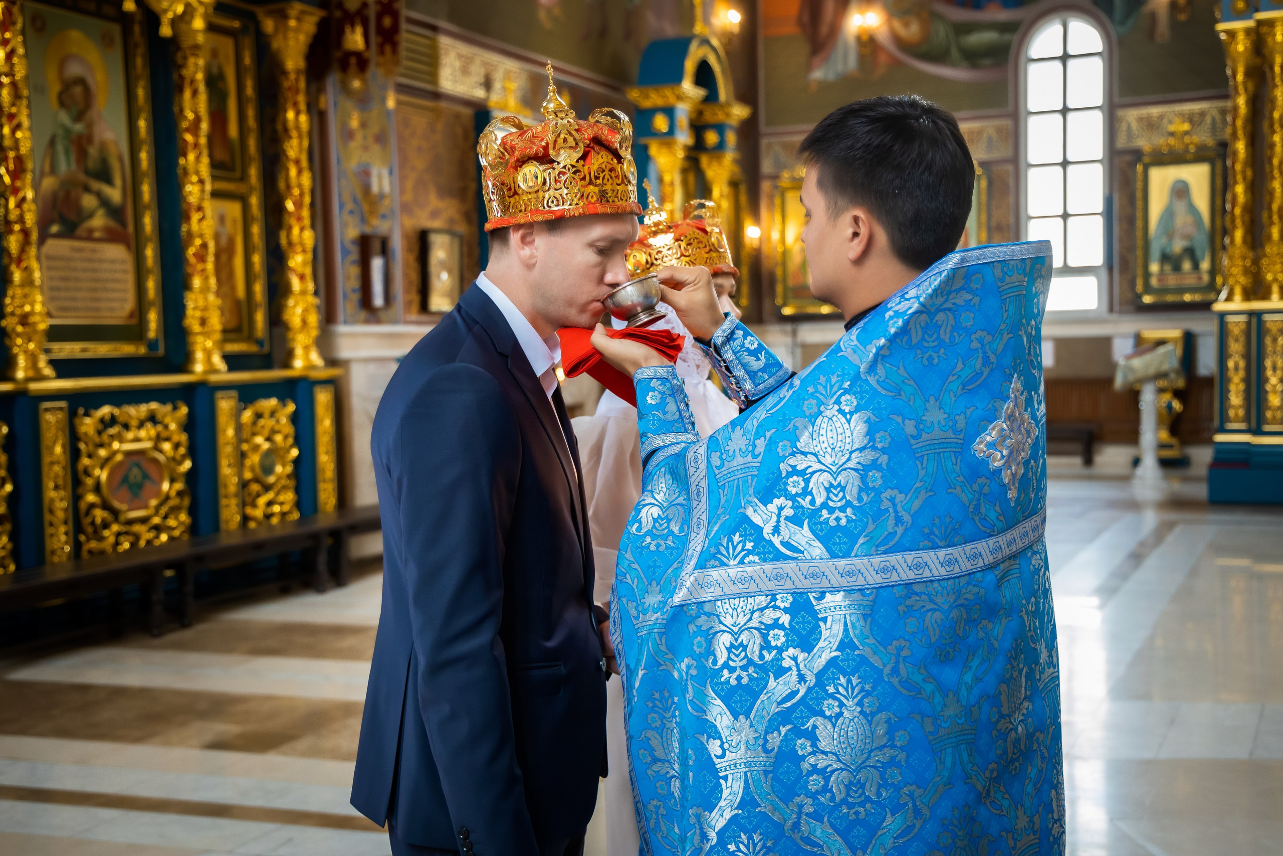 В Храме. Семейный и Свадебный фотограф в Астане Александр Астапов