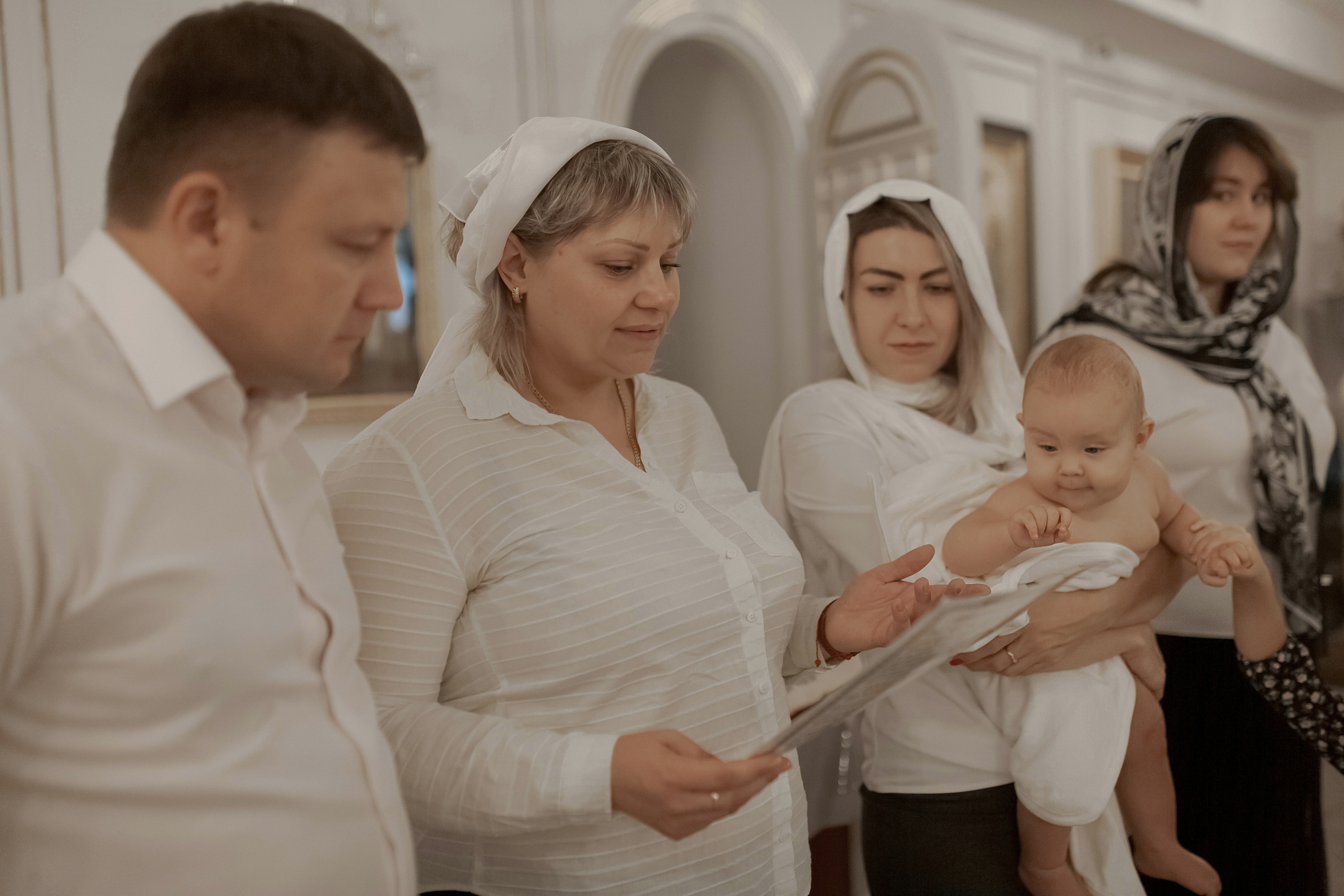 Крещение Софии. Фотограф на Крещение и Венчание в Ташкенте