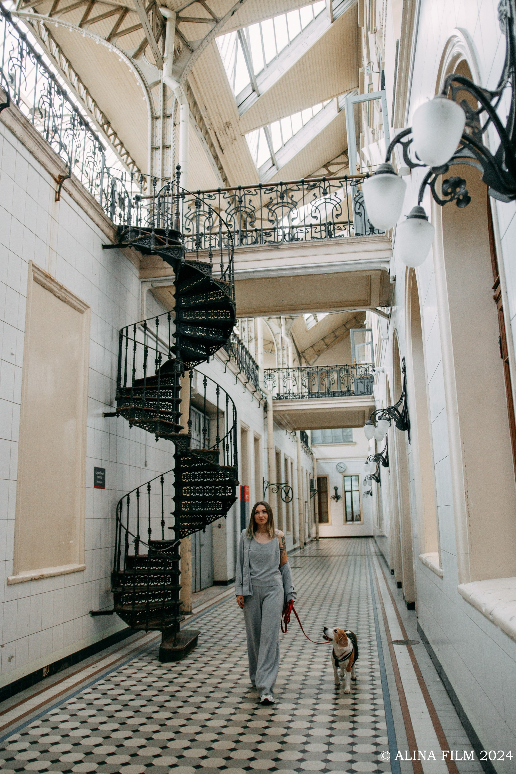 Фотосессия на Витебском вокзале. Фотограф в Санкт-Петербурге Alina Film