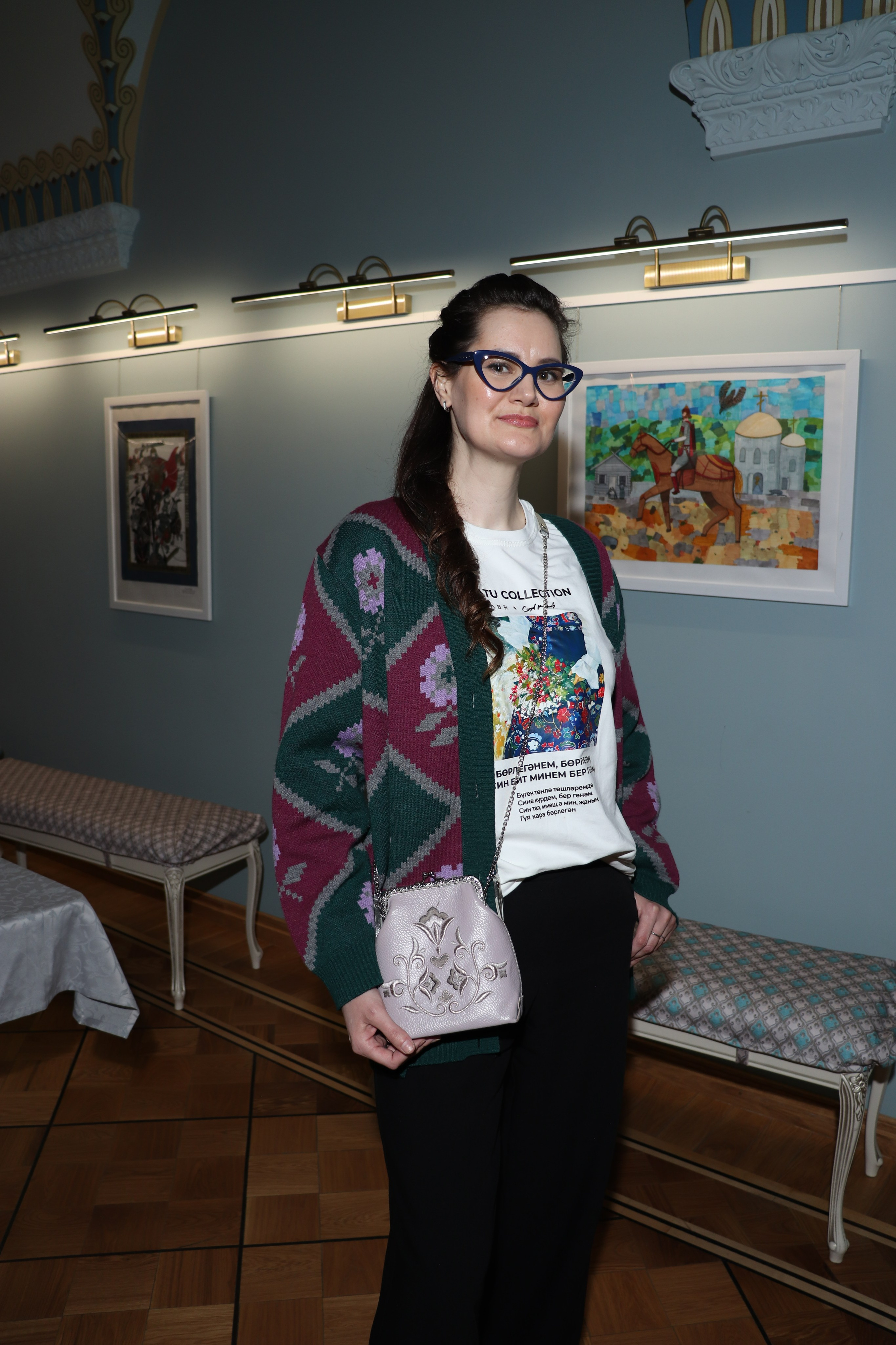 Показ-дефиле «КУЛЬТУРНЫЙ КОД В ОБРАЗЕ» от РОО «Сибирское землячество в Санкт-Петербурге» (6 марта 2025). Ивентный фотограф в Санкт-Петербурге Олег Комков