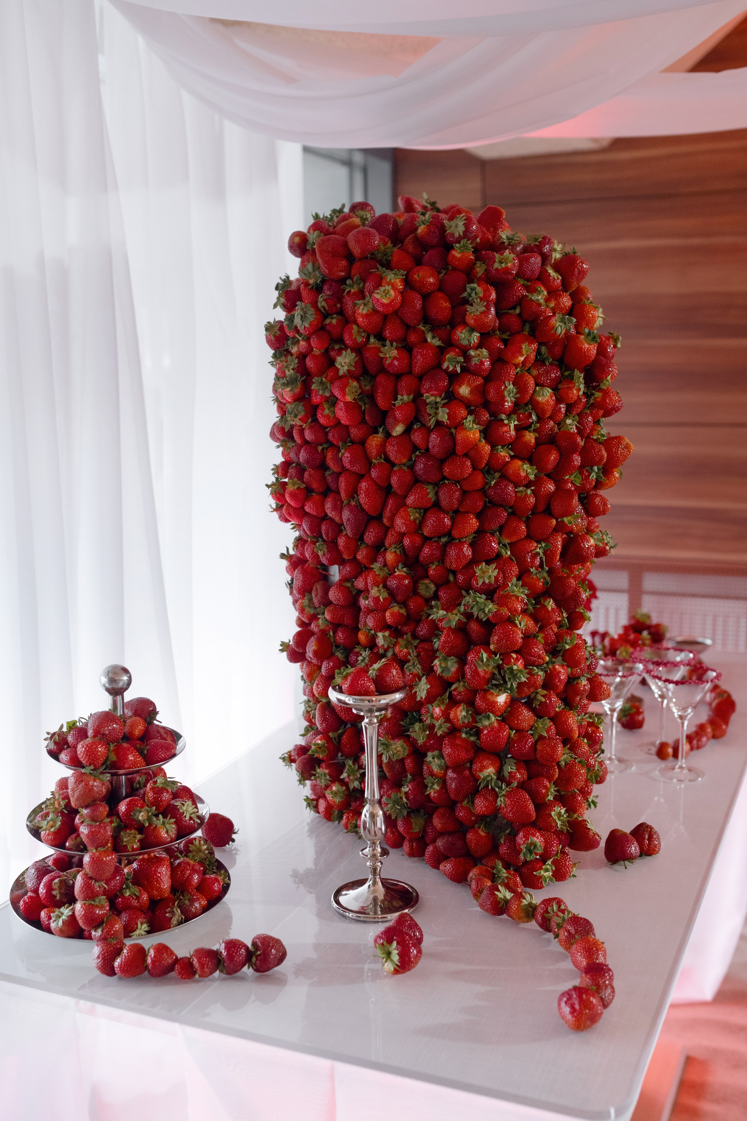 Strawberry event. Свадебный фотограф в Минске