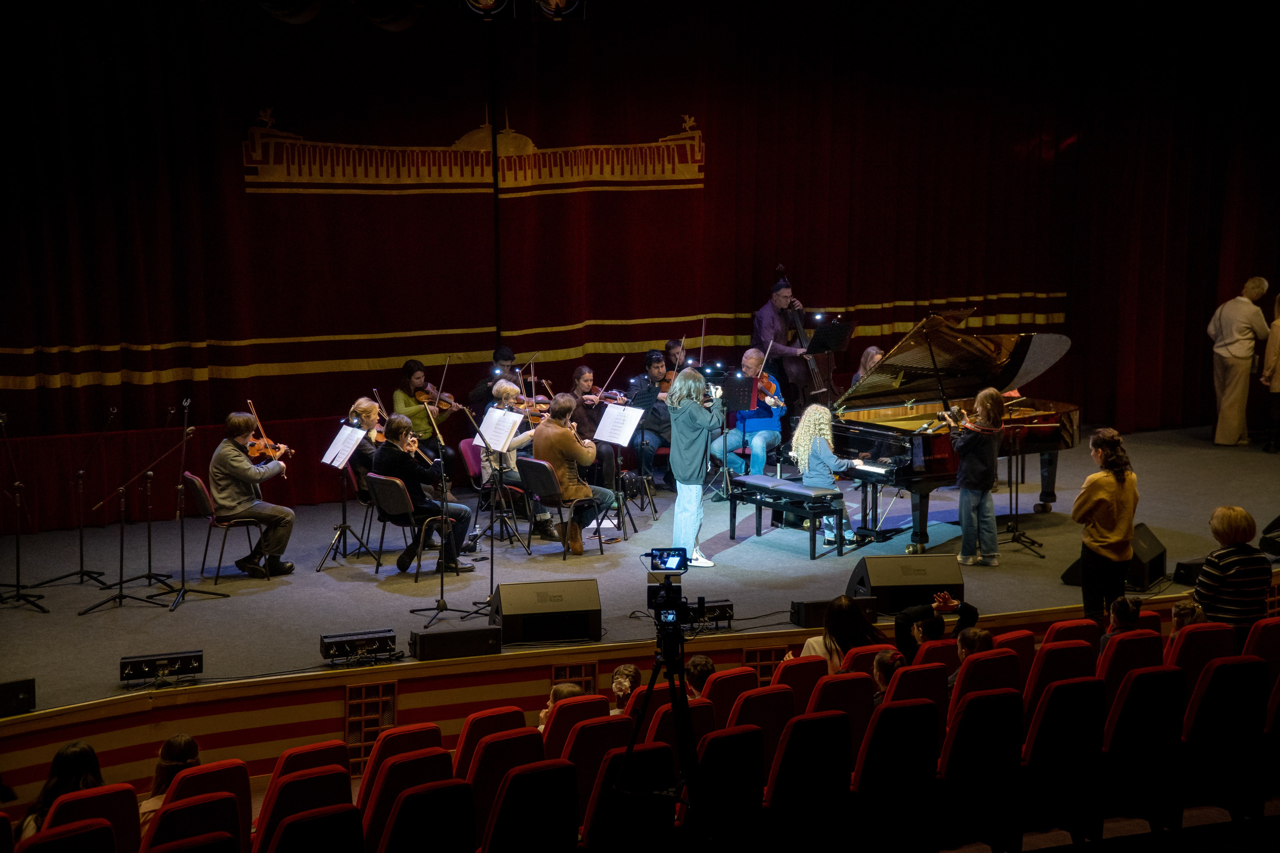 Съёмка концерта Домисольки с оркестром. «Студия DRONAVT`s» — видеосъёмка и фотография г. Москва