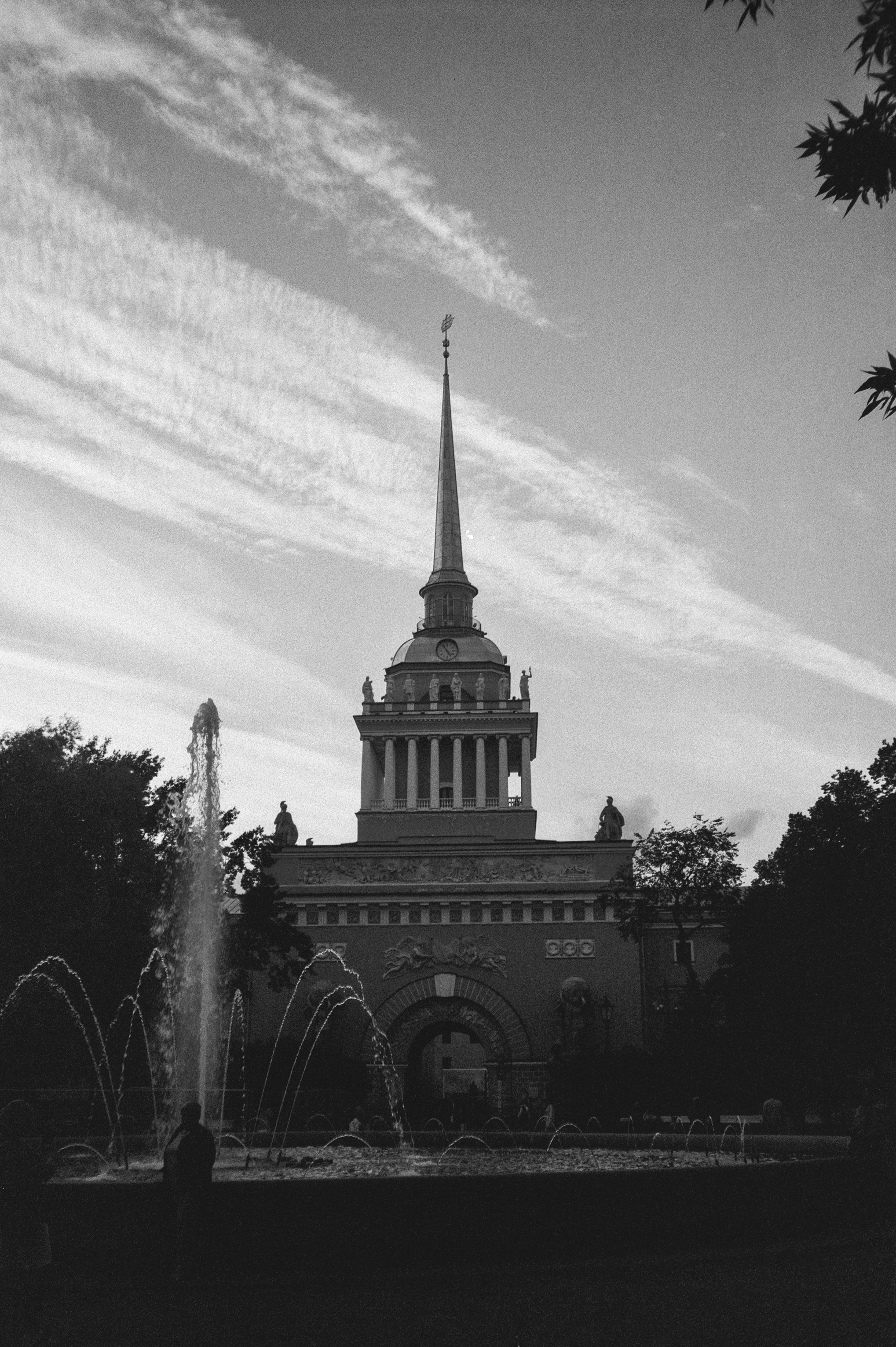Санкт-Петербург, набережная, Исакиевский / Adox 100 / Revue 35CC