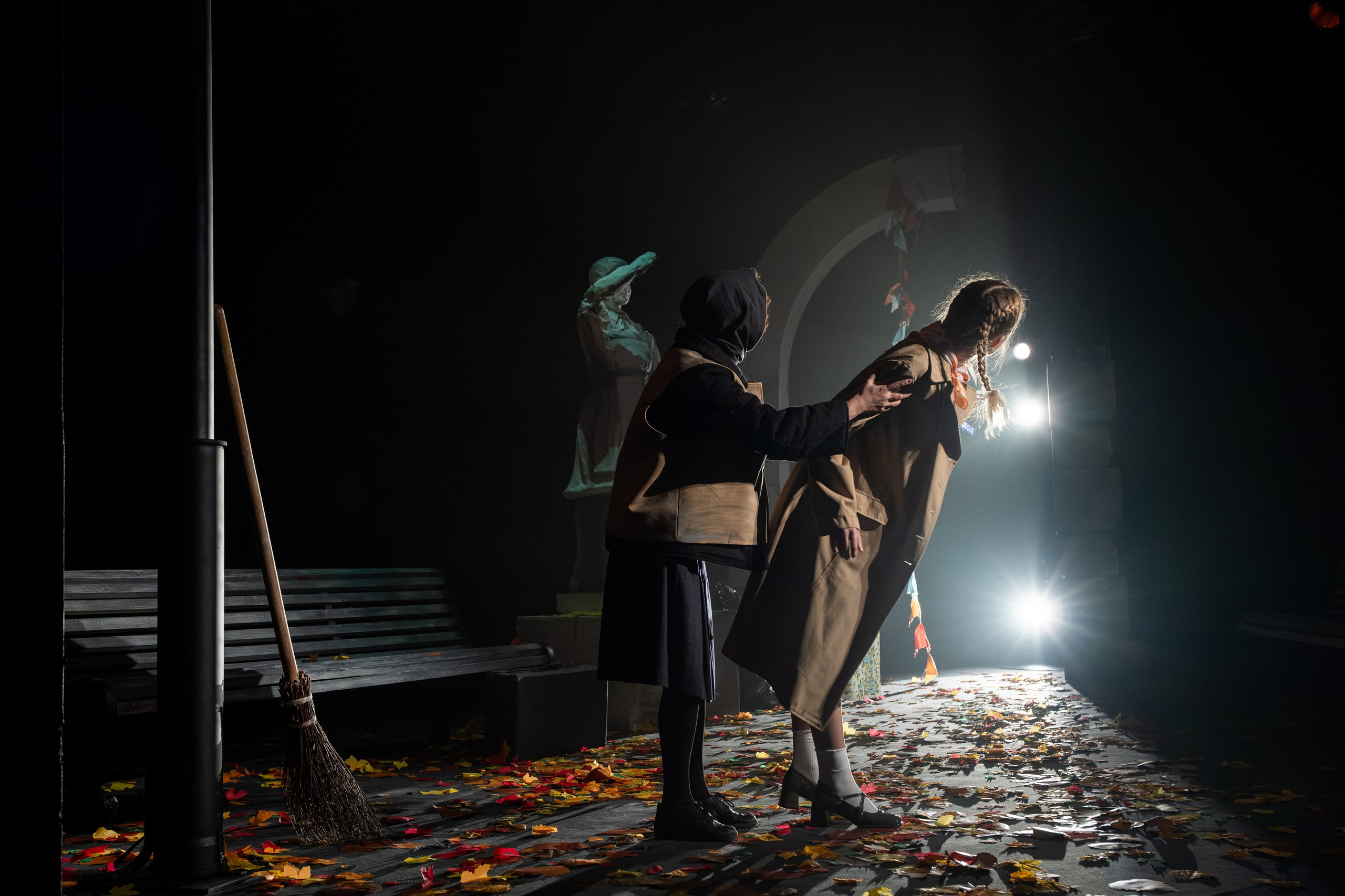 Театр АНГАЖЕМЕНТ — съёмка актёров для фойе театра. Фотограф и видеограф в Тюмени Анна Жагорина, 11 лет в профессии