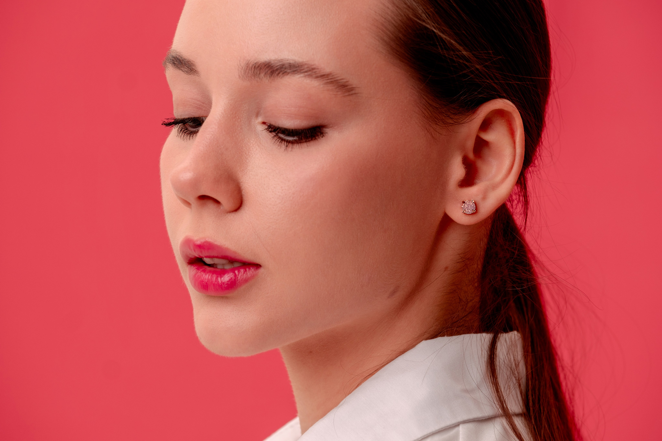 Съемка украшений на озон, вальдберис и ламода в Санкт-Петербурге. Фотосессия для маркетплейсов