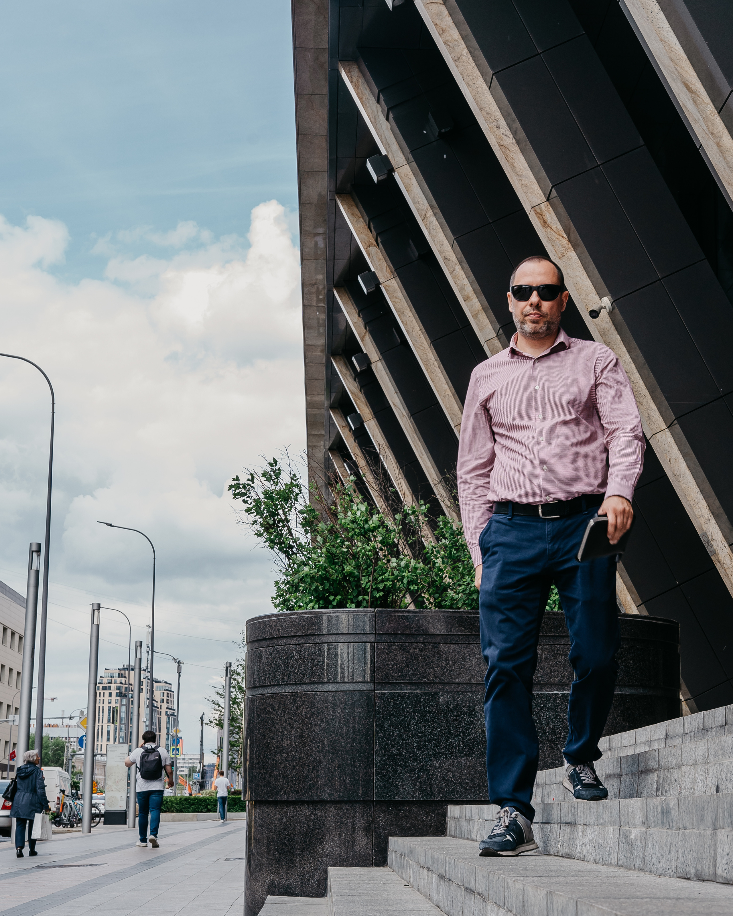 контентная фотосессия для адвокатов на улице