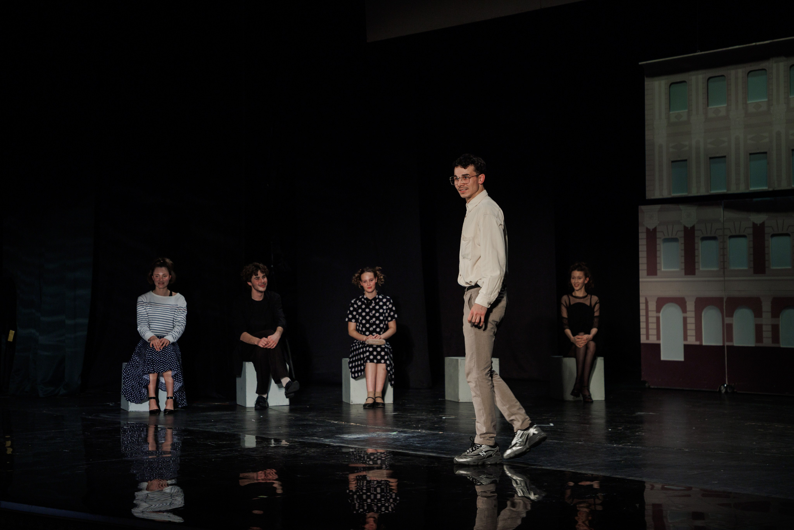 МХАТ. Новый квадрат. Фотограф городских и семейных событий Артем Карпухин