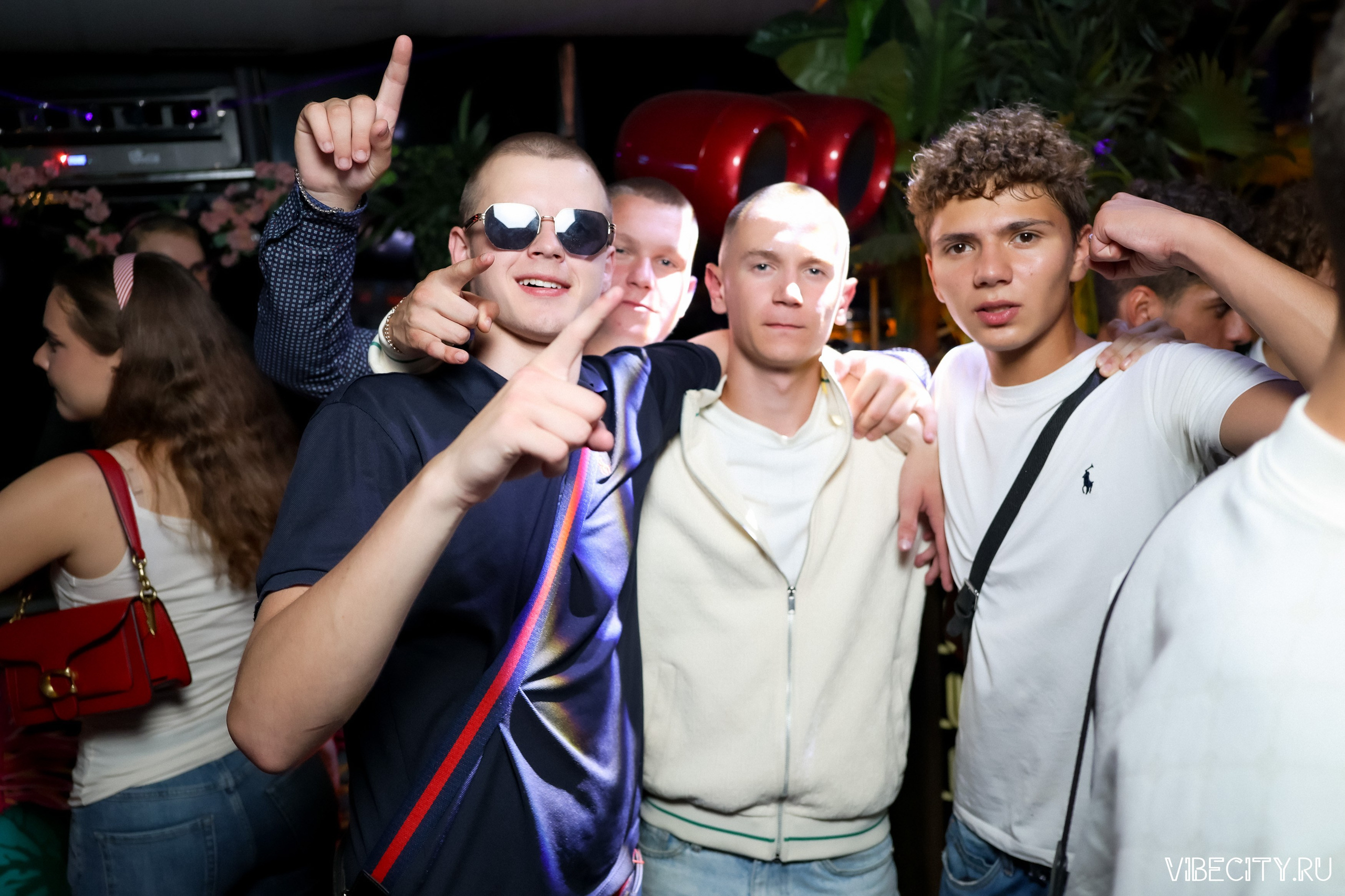 DOUBLE U. VIBECITY.RU Вайб Сити Ру Фоторепортажи Фотоотчеты Калининград