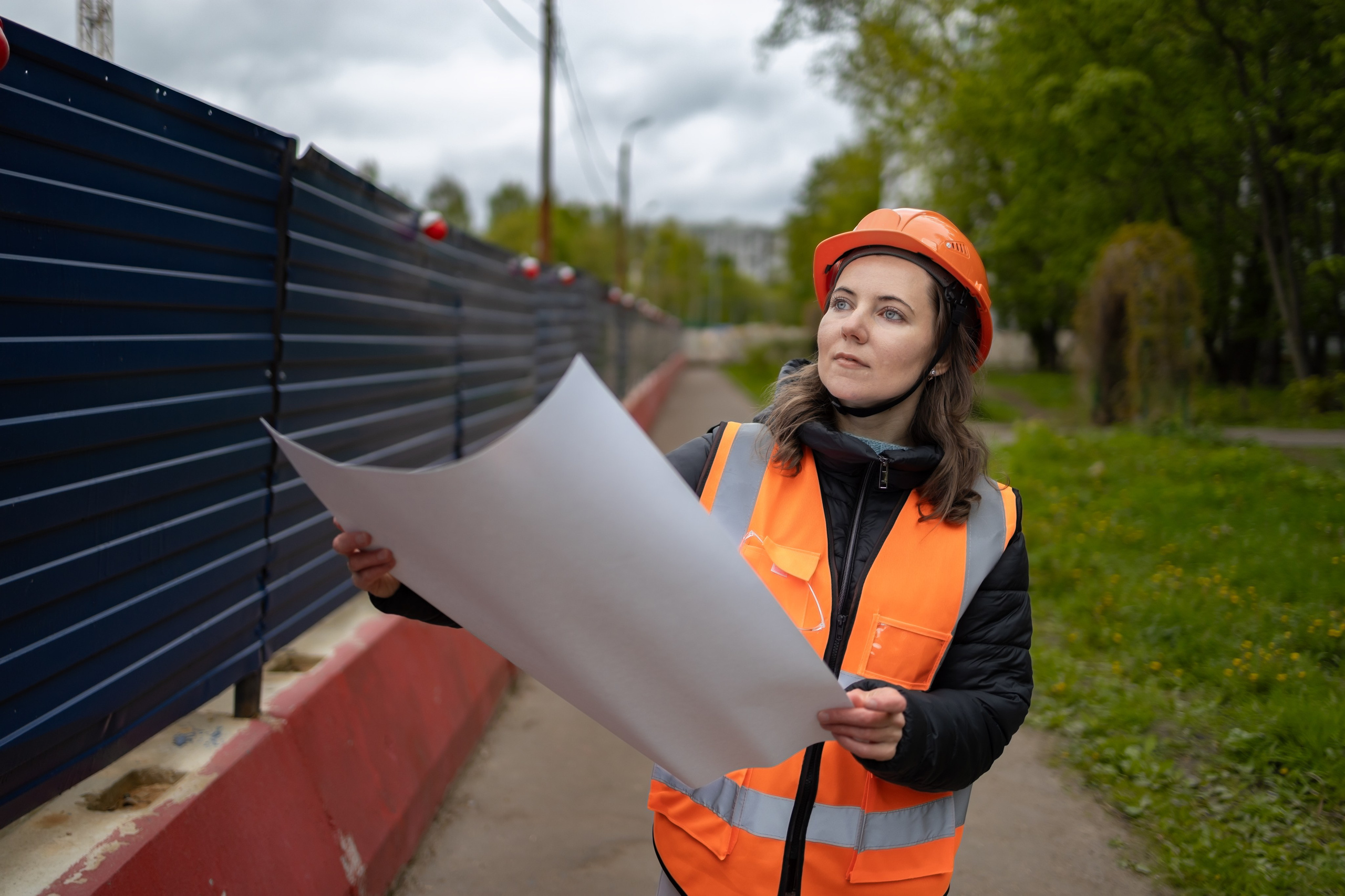 Фотосессия «Стройка» модель Ирина. Репортажный, семейный и студийный фотограф в Москве Демин Алексей