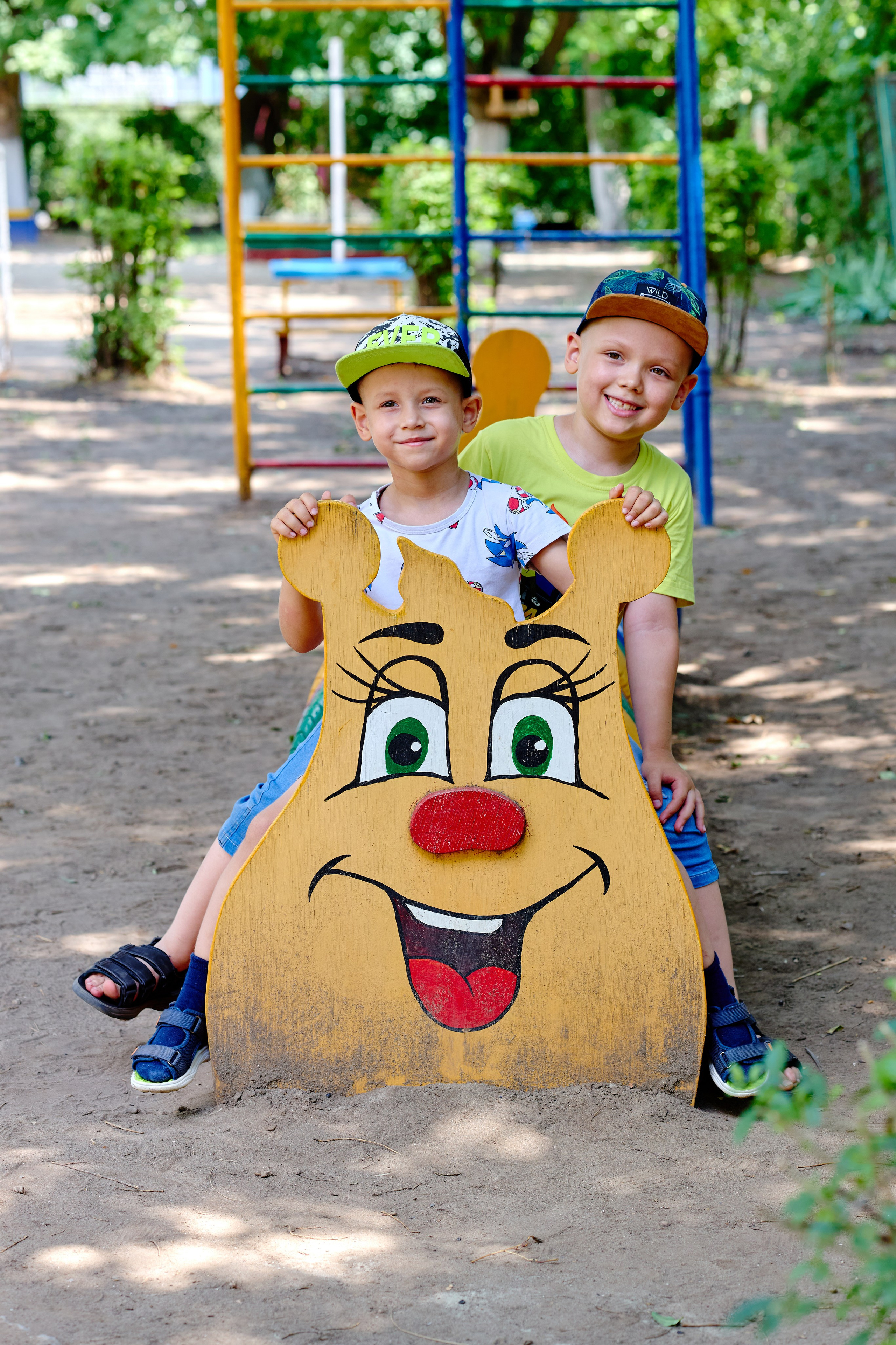 Пример летней съемки в детском саду № 92 Старшая группа Радуга. Фотограф Выпускные альбомы Таганрог Сергей Коробченко