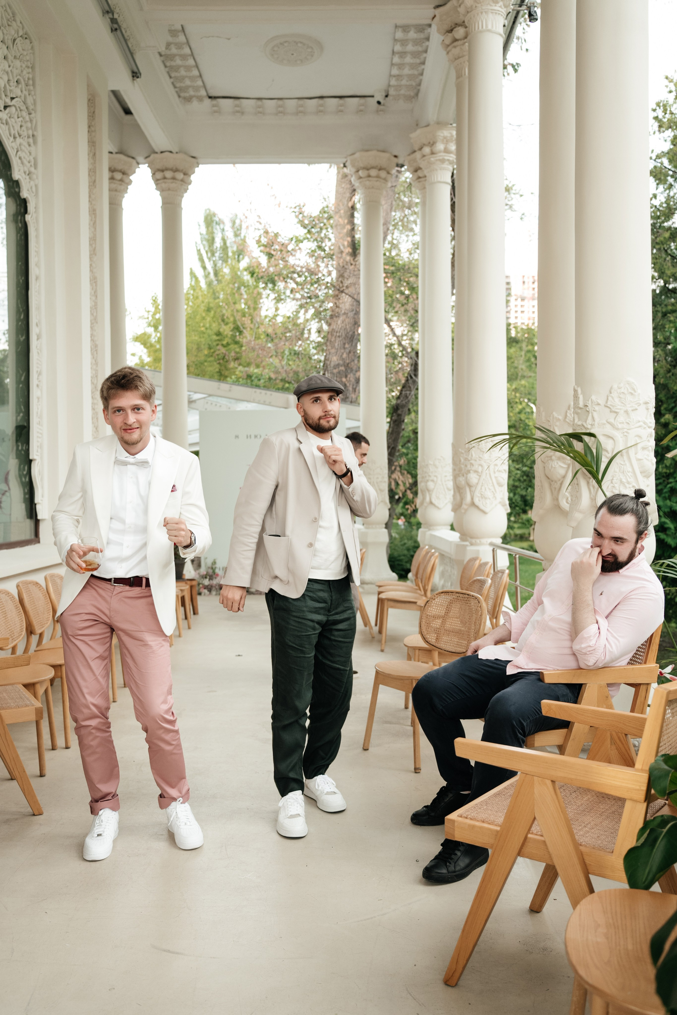 Ресторан Домик в саду, ВДНХ. Свадебный фотограф Москва Александра Аверкова