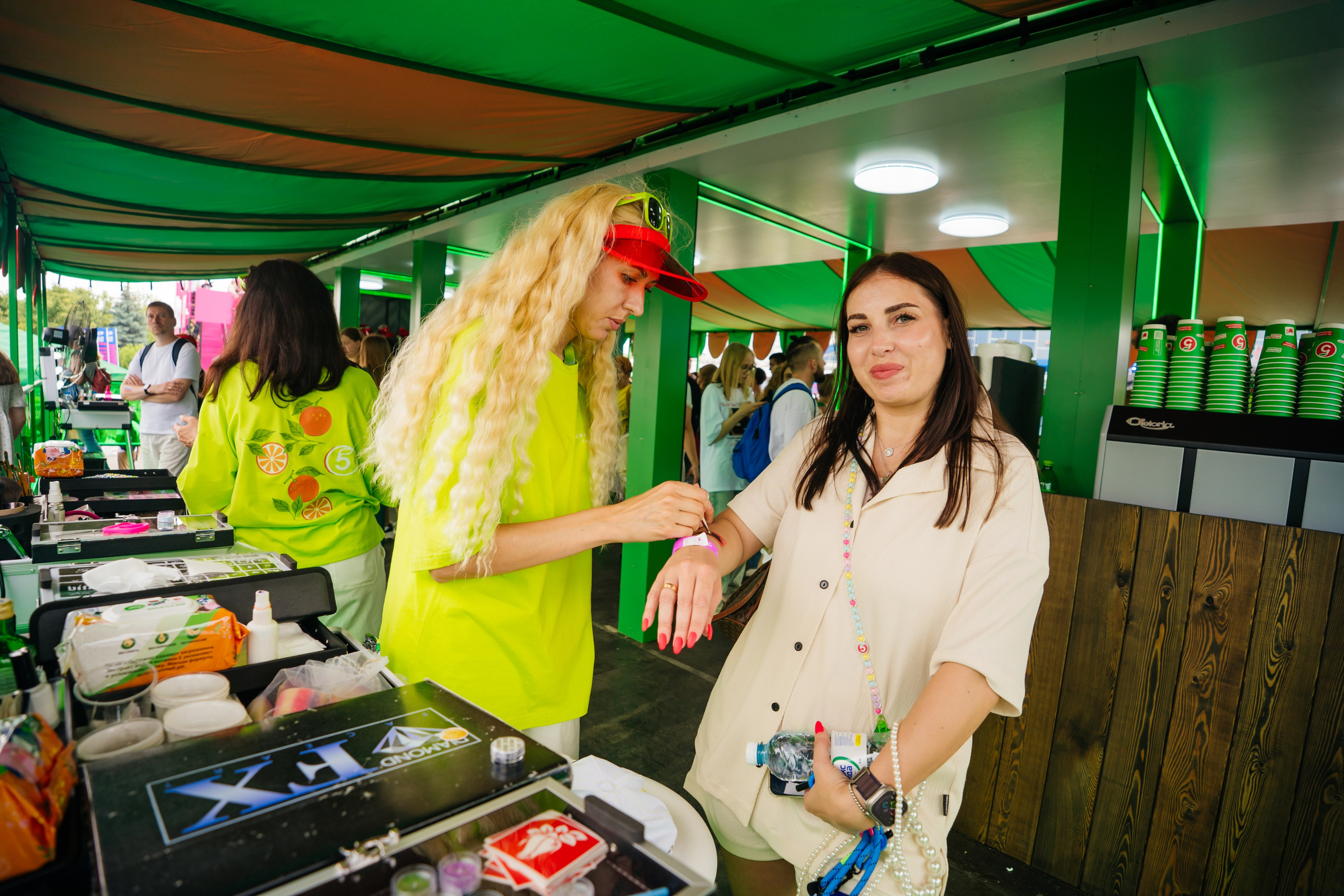 Пятерочка на VK фесте. Видеограф и Фотограф в Челябинске Ксения и Владимир Рюмины