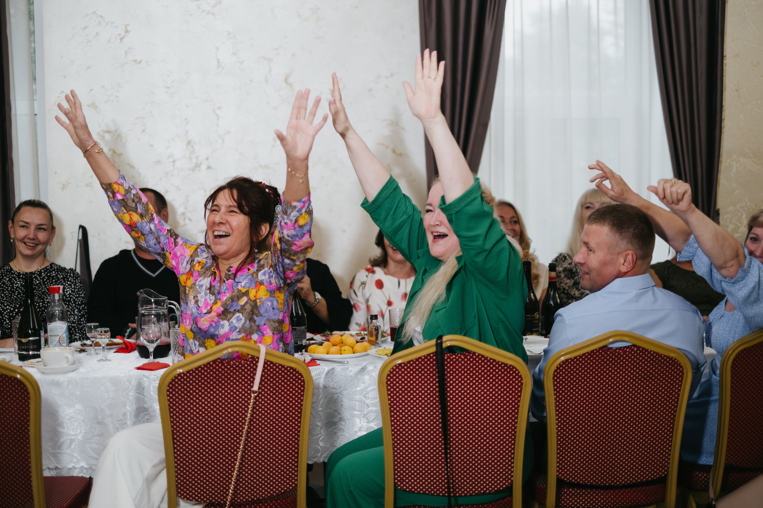 Выпускной 11 класс школы № 30. Свадебный и репортажной фотограф Денис Ожигин в Краснодаре и Краснодарском крае