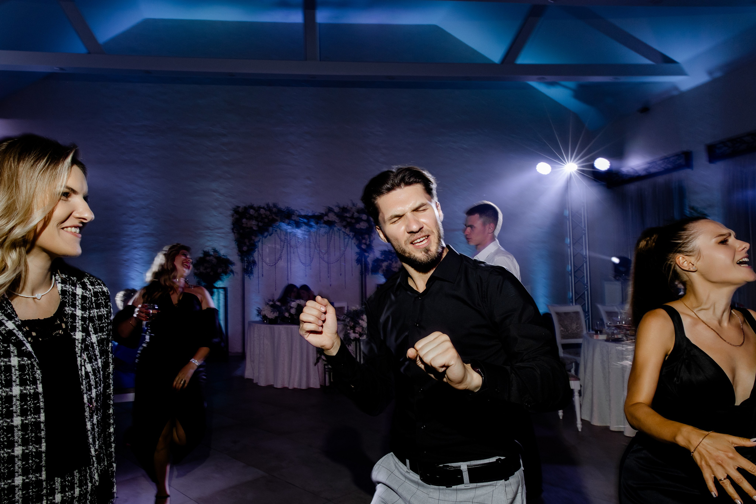 Тимур и Настя. Свадебный фотограф Анна Бабахина