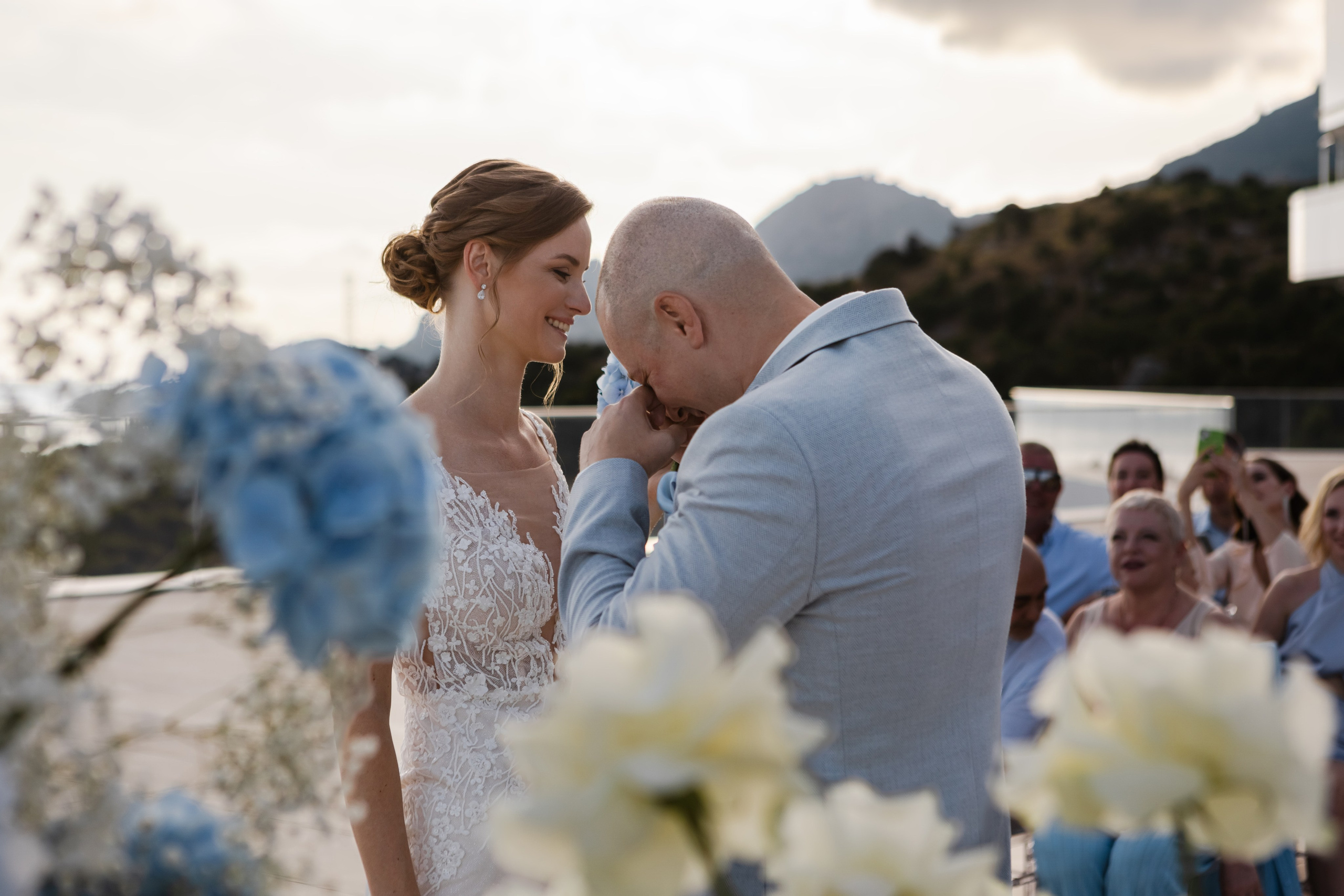 Свадьба Артёма и Юли в отеле Luciano Foros в Крыму. Свадебный фотограф, фотосъемка в Крыму, Севастополе, Симферополе, Ялте