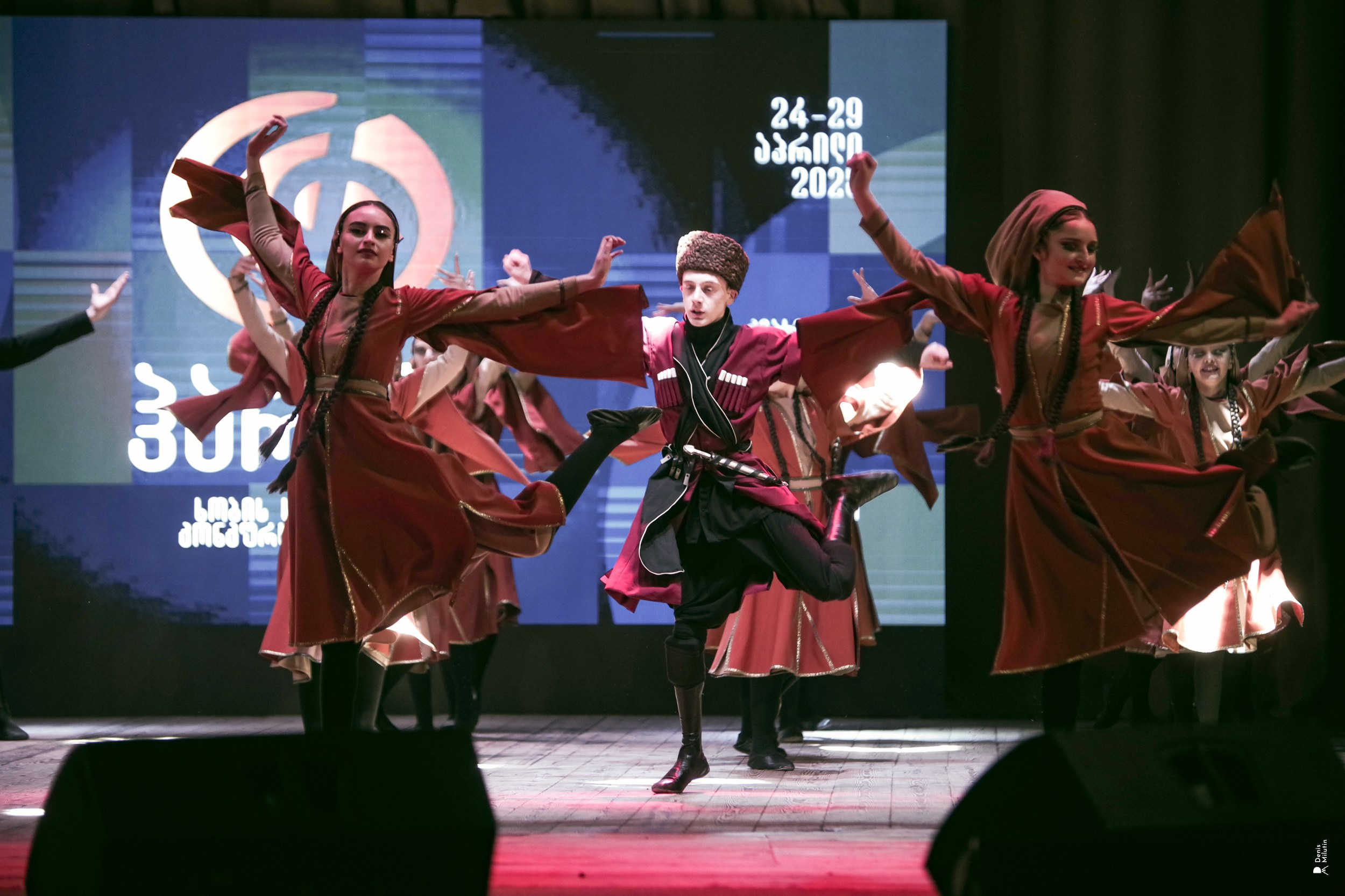 Танцы в Хоби. Портретный фотограф Денис Милютин