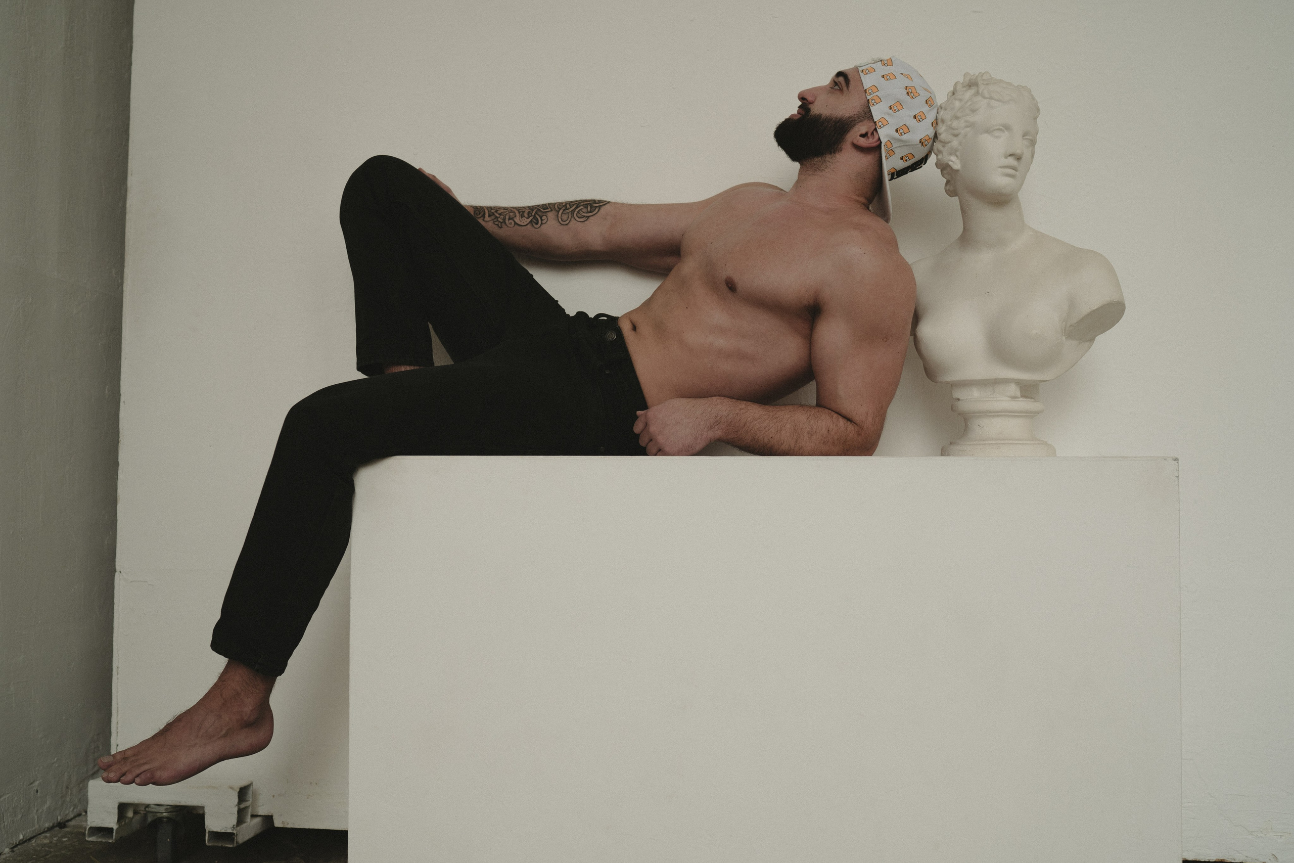 Мужской портрет. Ню фотография, портреты, атмосферные съемки