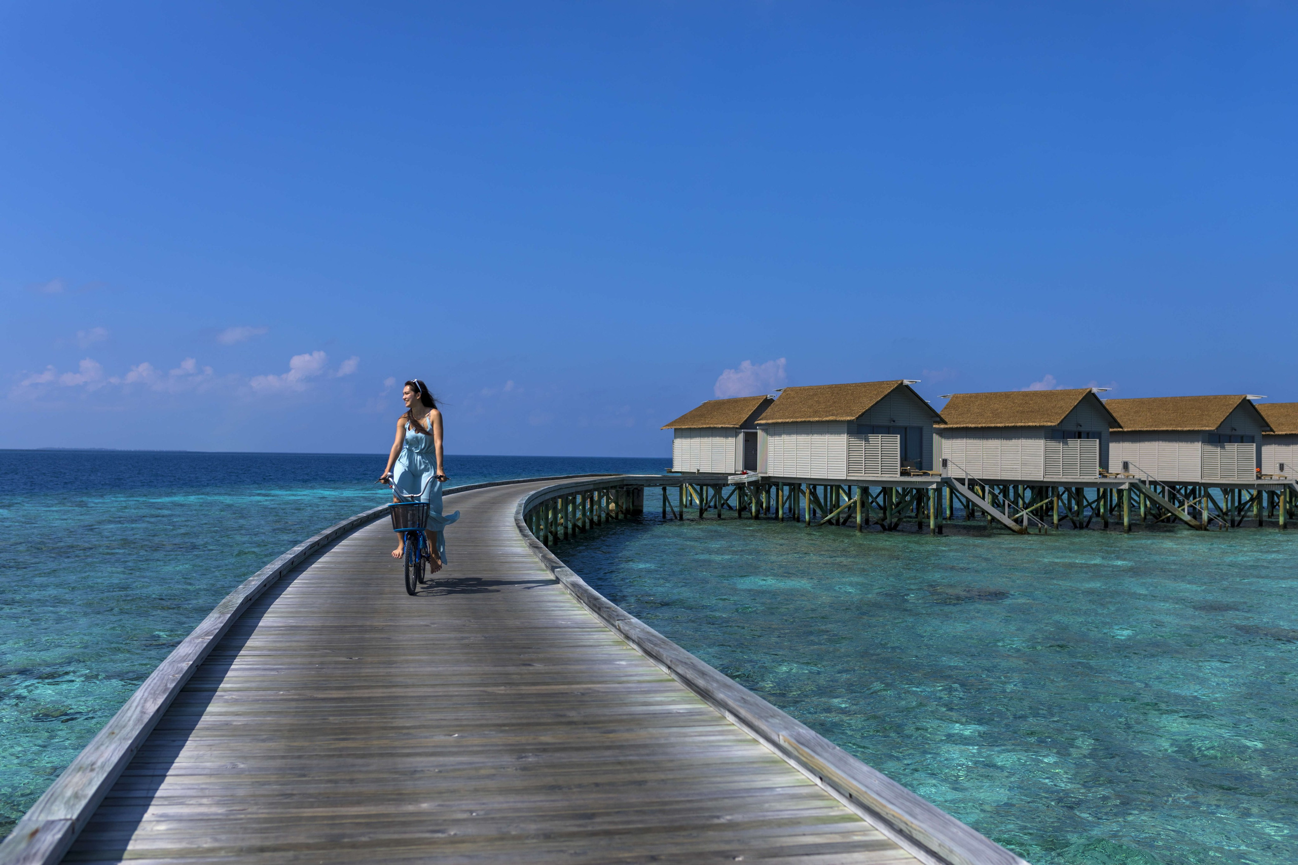 Мальдивы для взрослых девочек. Ароматестирование по методу Аромакод и Нейростатус в Санкт-Петербурге