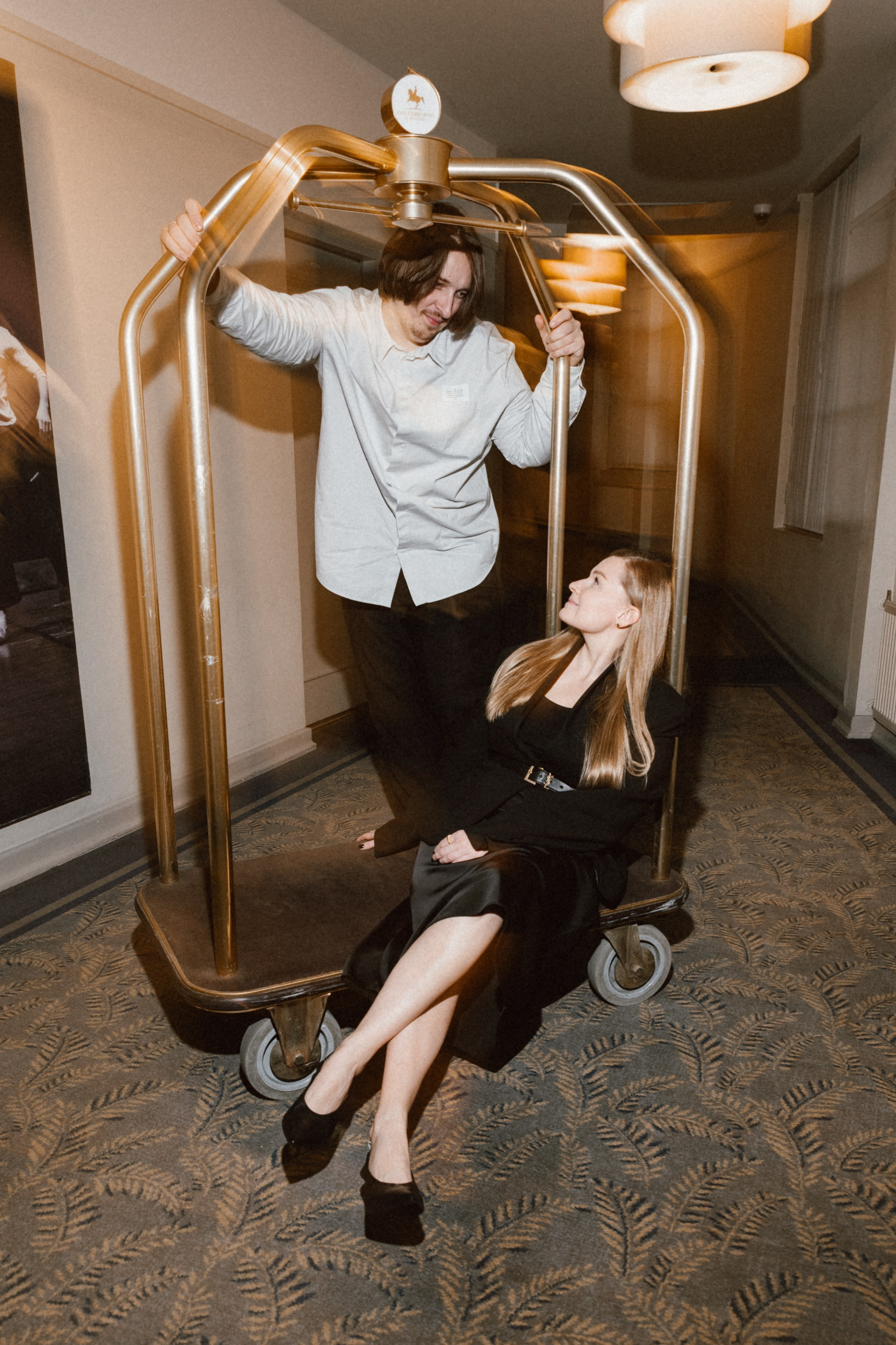 Даша и Витя в Астории. Репортажный и портретный фотограф в Санкт-Петербурге Степлевич Дарья