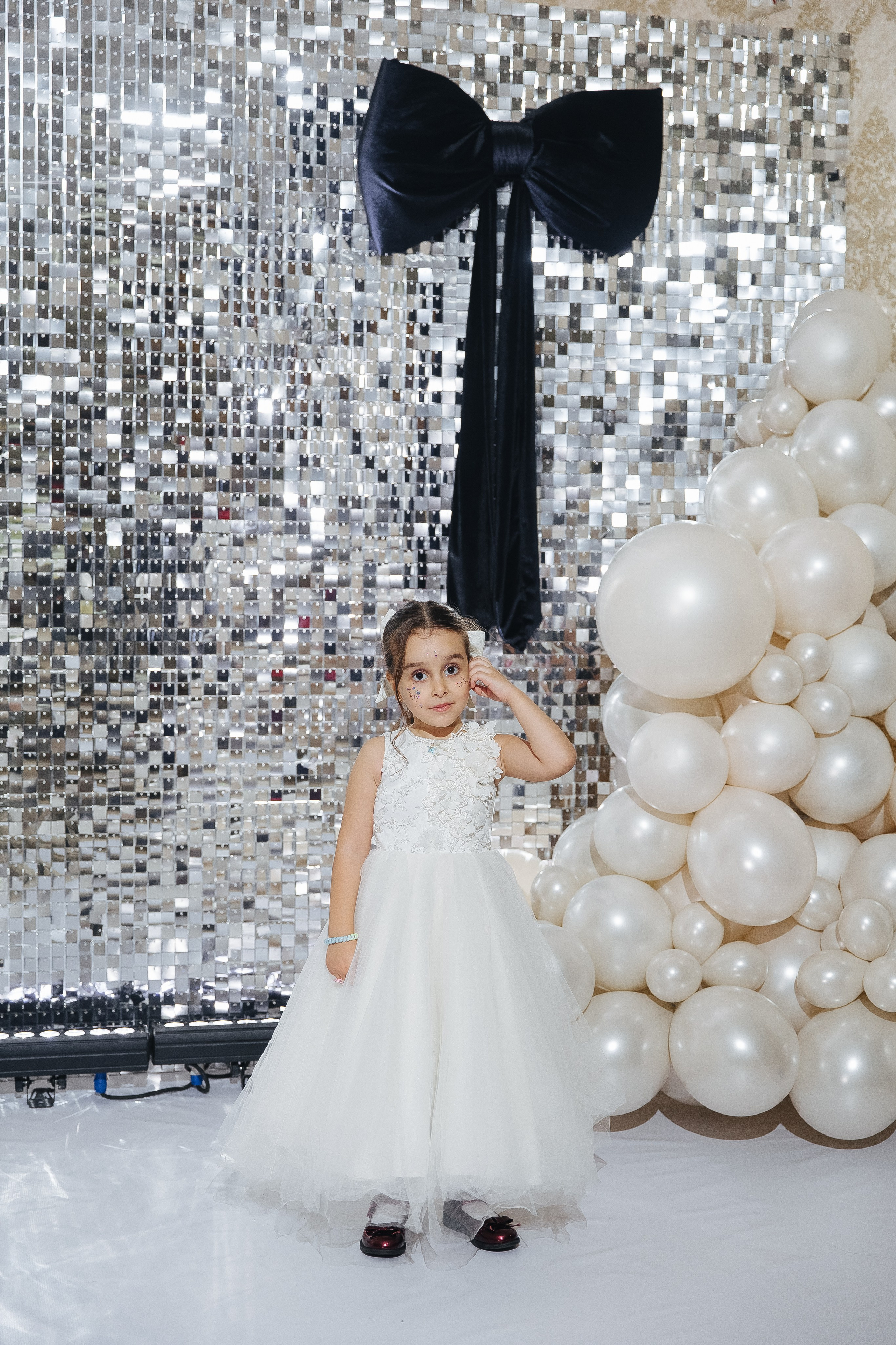 Ани и Назели. 35&5 День рождения, «Янтарь». Фотограф в Красноярске Надежда Воскресенская