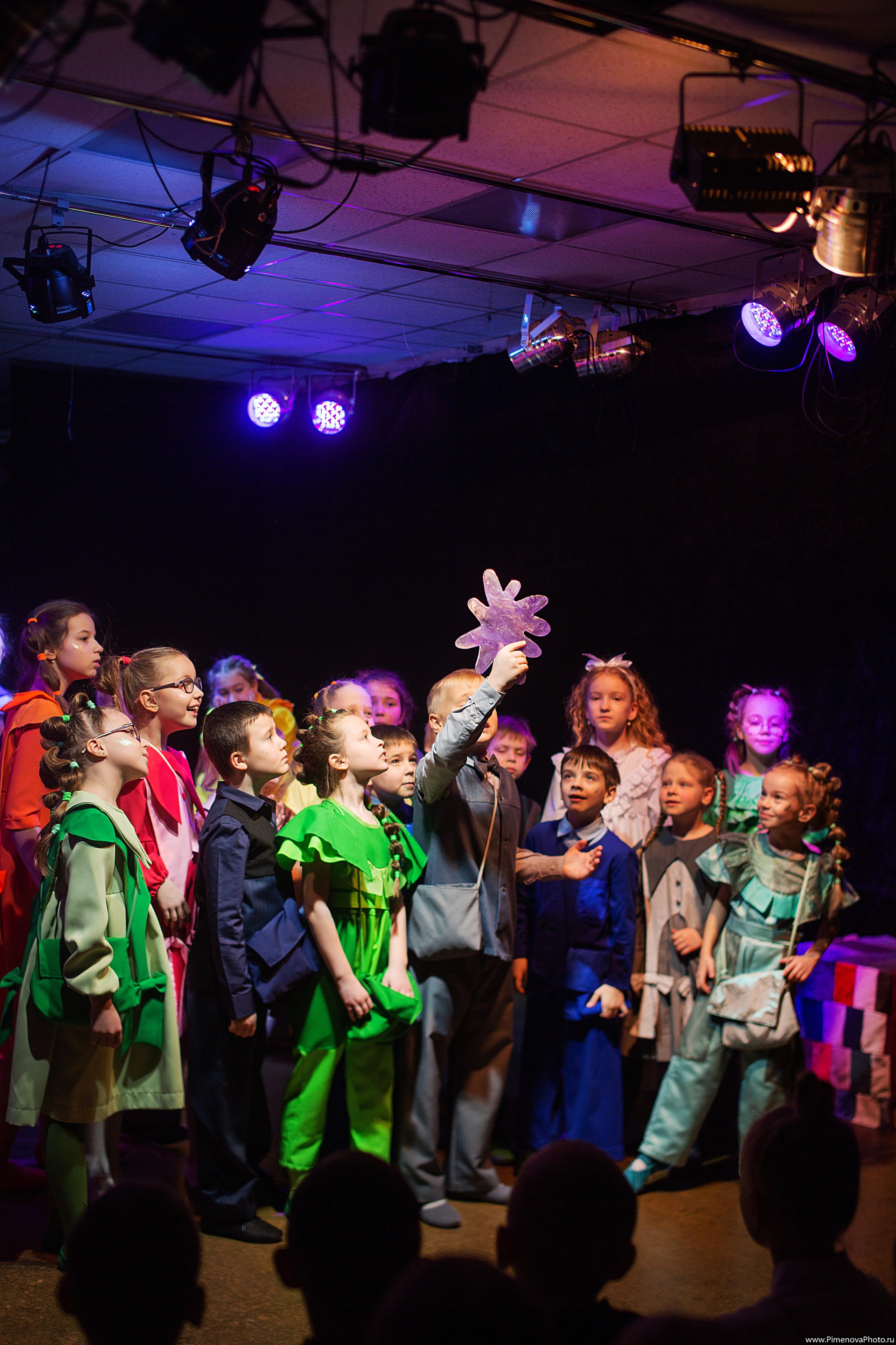 Карандаши «Театрум» ДТЦ, февраль. Семейный и детский фотограф в Петрозаводске