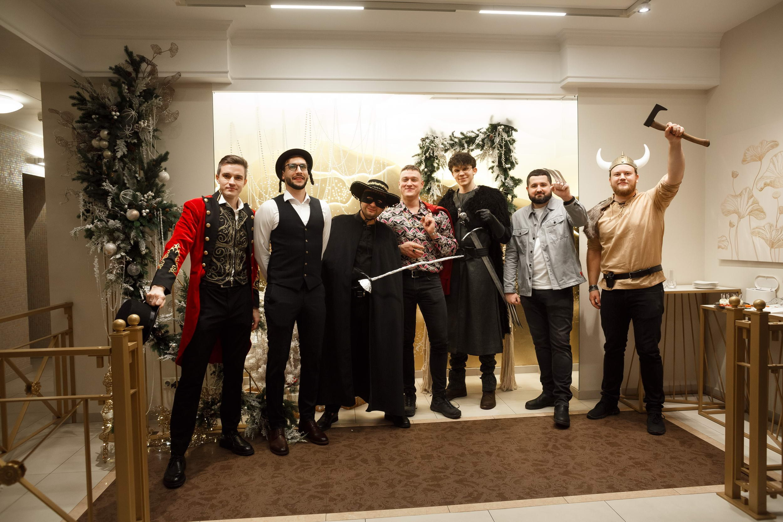 Новогодняя вечеринка сотрудников агенства недвижимости 8estate.ru. Свадебный фотограф Игорь Брундасов 8PHOTO на свадьбу венчание загс СПб