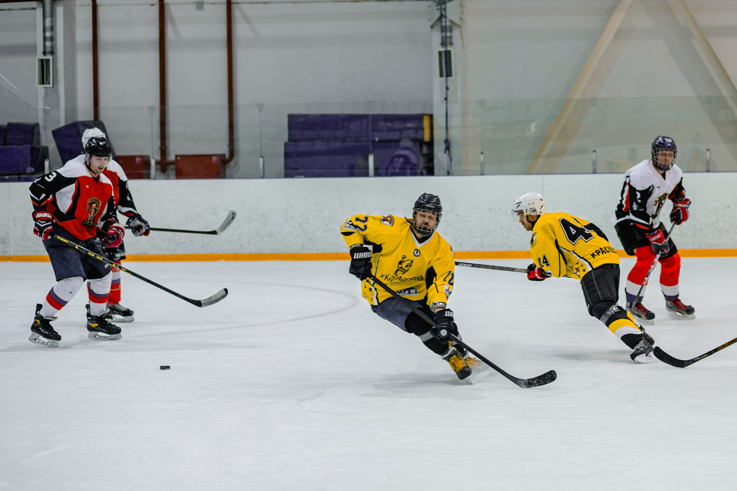 Ночная Хоккейная Лига. Фотограф Неверова Катерина